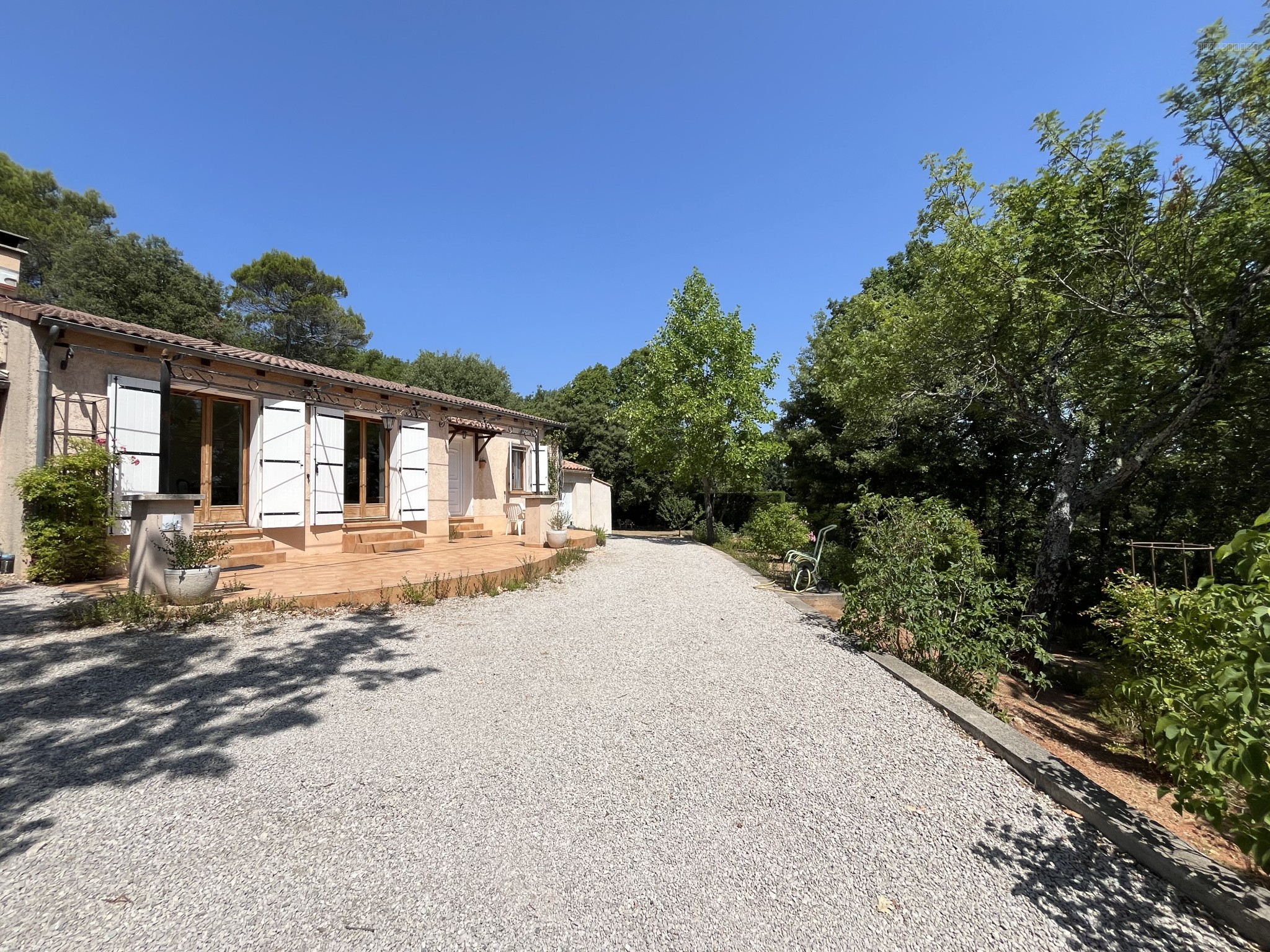 Montmeyan: villa 90m2 avec sa vue exceptionnelle — photo 3