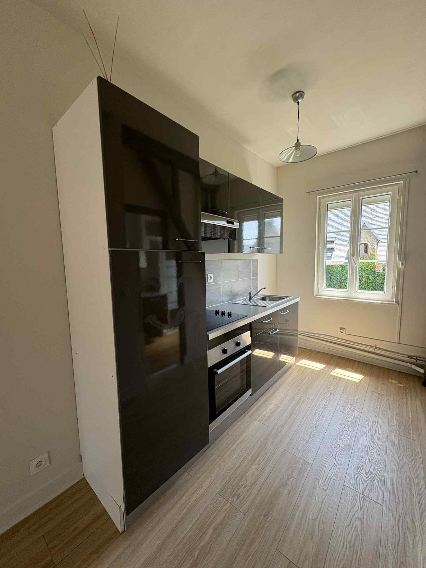 NOUVEAUTÉ: IMMEUBLE À USAGE LOCATIF EN PLEIN CENTRE-VILLE D’ABBEVILLE — photo 2