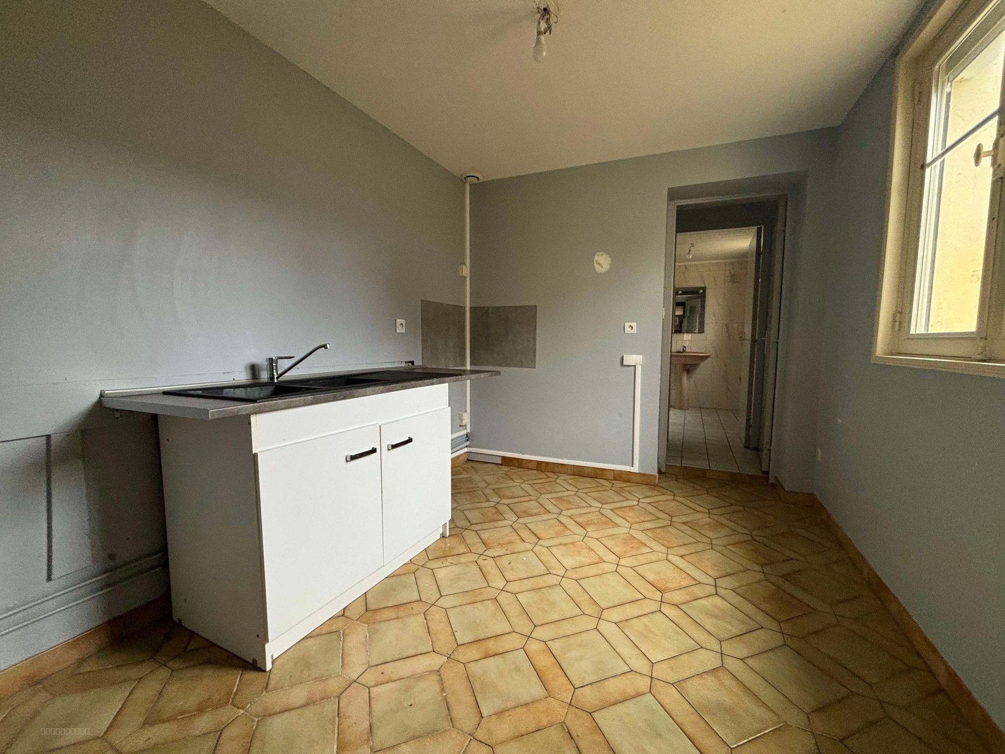 NOUVEAUTE MAISON DE VILLE PROCHE GARE ET AUTOROUTE A28 — photo 4