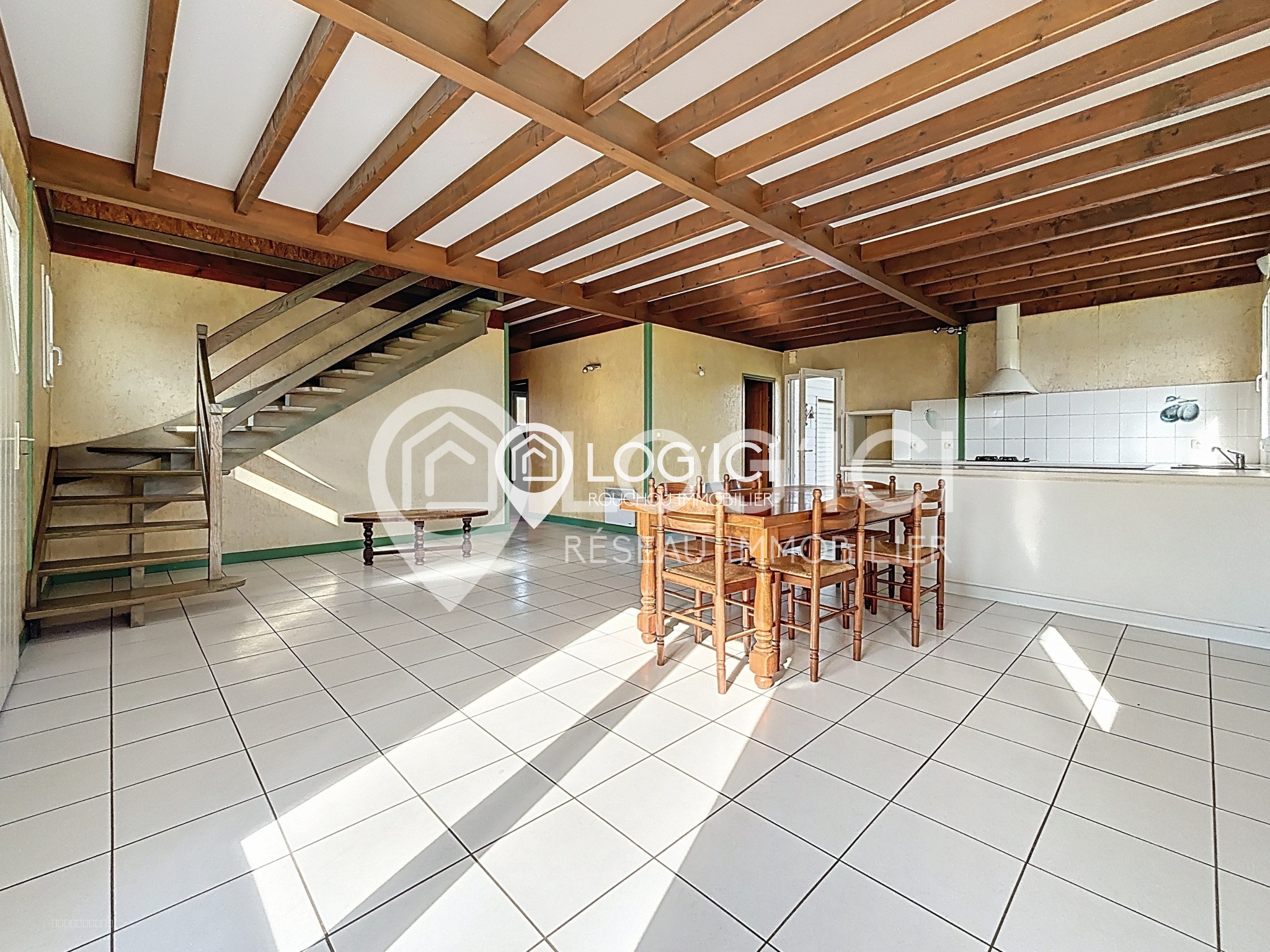 Maison 124 m2 avec grand séjour, 4 chambres, garage et beau terrain — photo 4