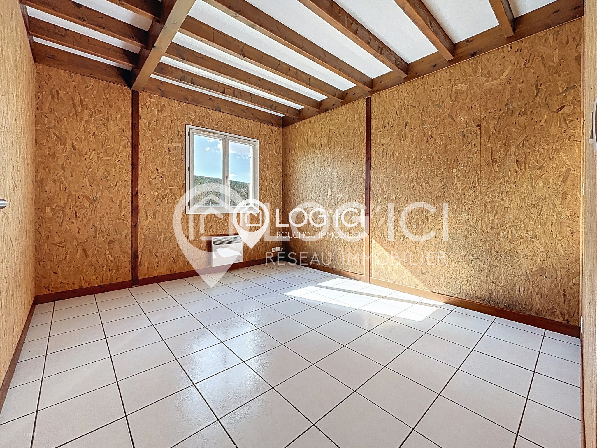 Maison 124 m2 avec grand séjour, 4 chambres, garage et beau terrain — photo 10