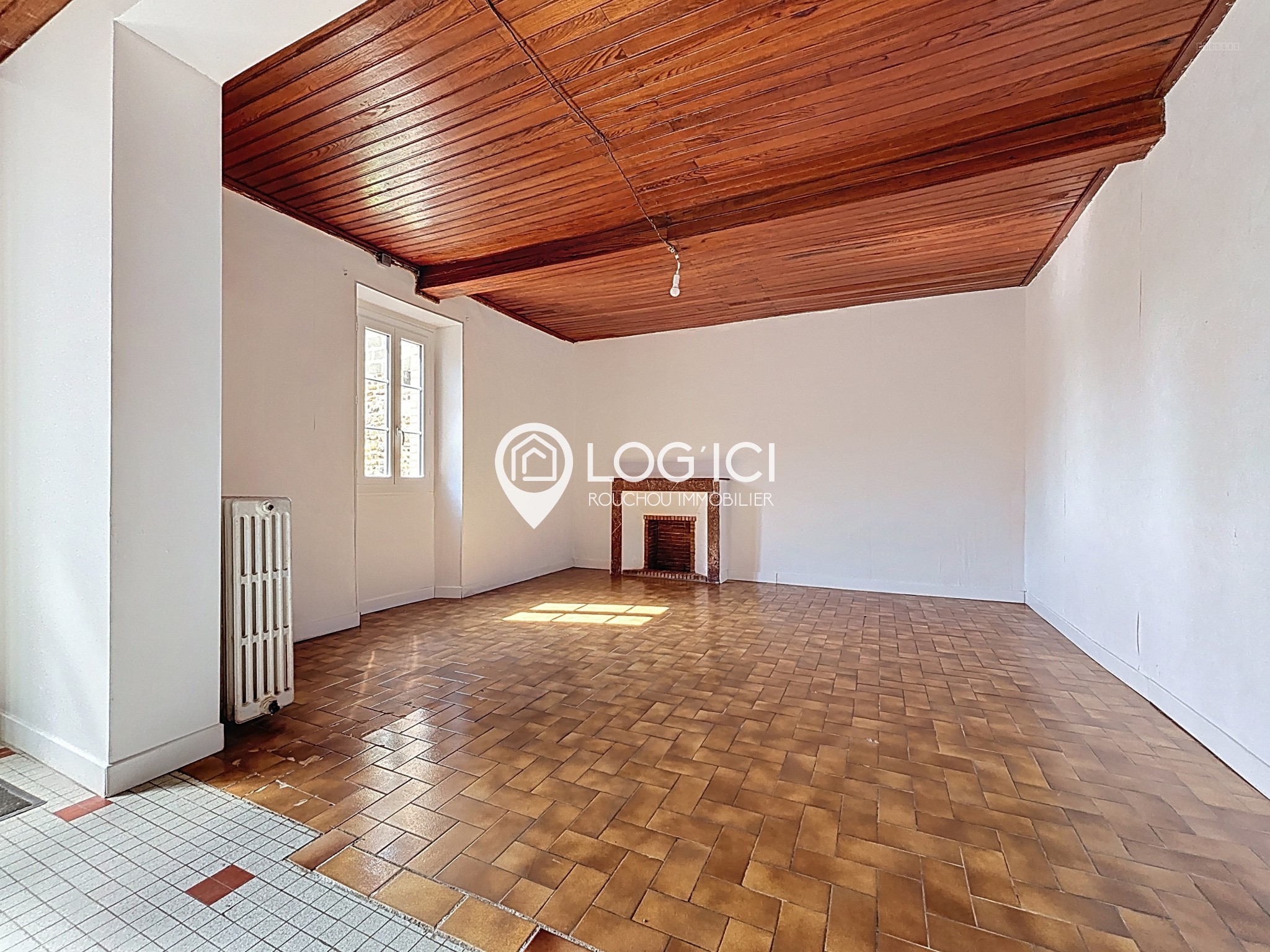 Corps de ferme avec maison 4 ch, granges et 4 ha de terres agricoles attenantes — photo 9
