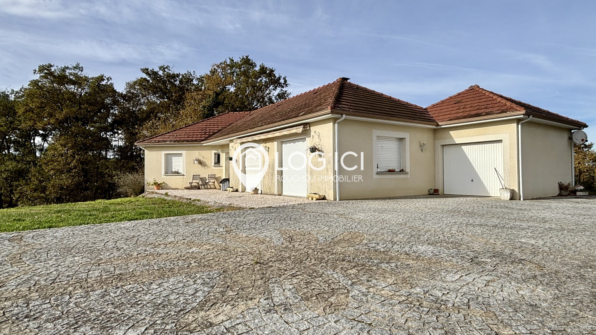 Maison 2006 de 119 m2 avec grand séjour, 3 chambres et garage — photo 2