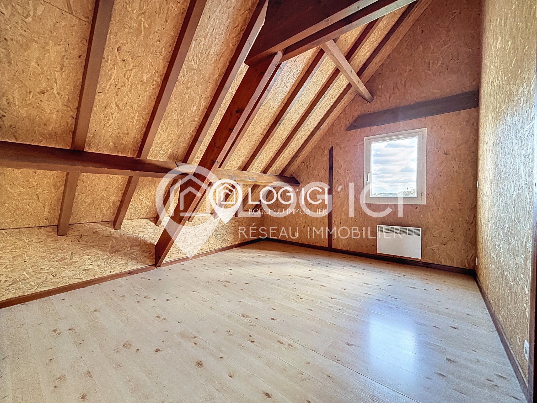 Maison 124 m2 avec grand séjour, 4 chambres, garage et beau terrain — photo 13