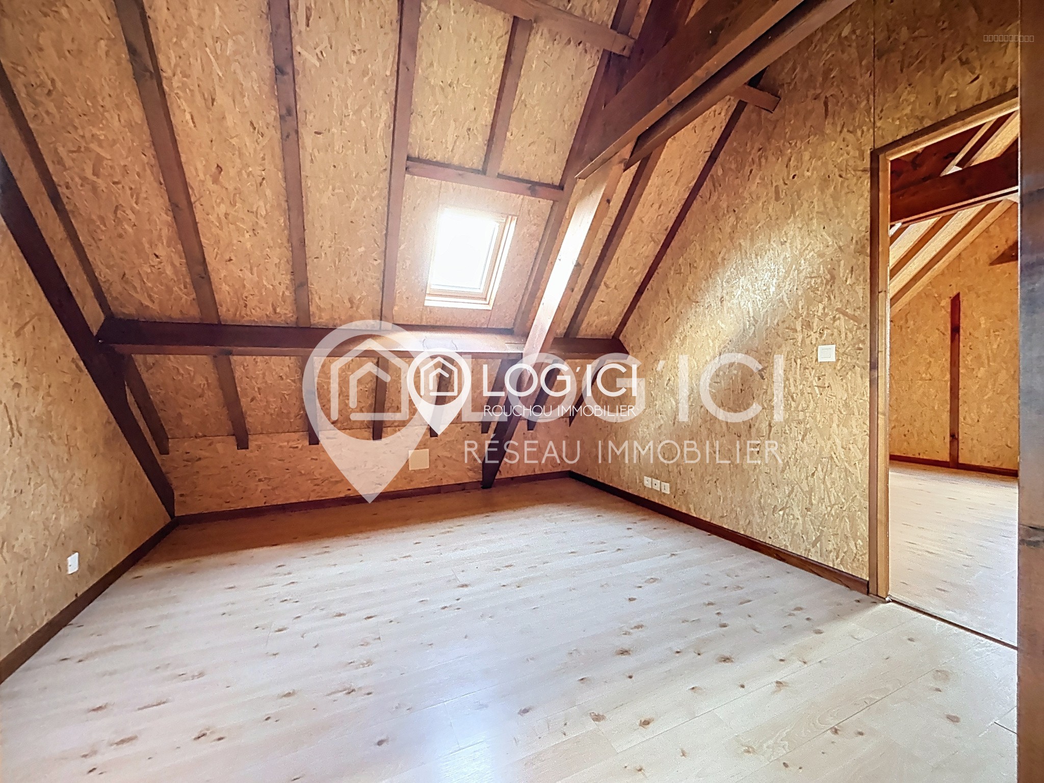 Maison 124 m2 avec grand séjour, 4 chambres, garage et beau terrain — photo 15