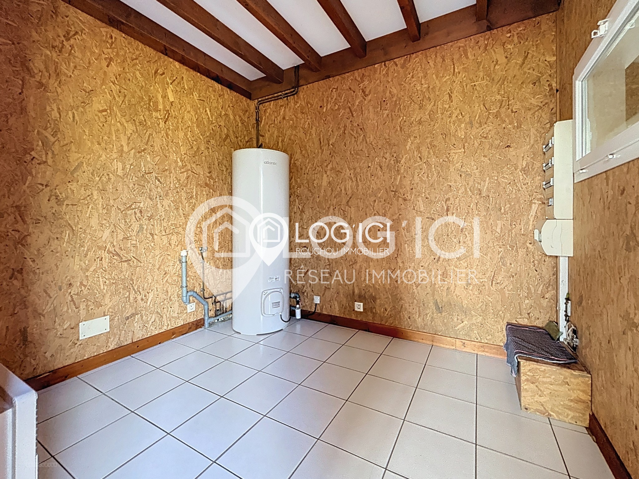 Maison 124 m2 avec grand séjour, 4 chambres, garage et beau terrain — photo 8
