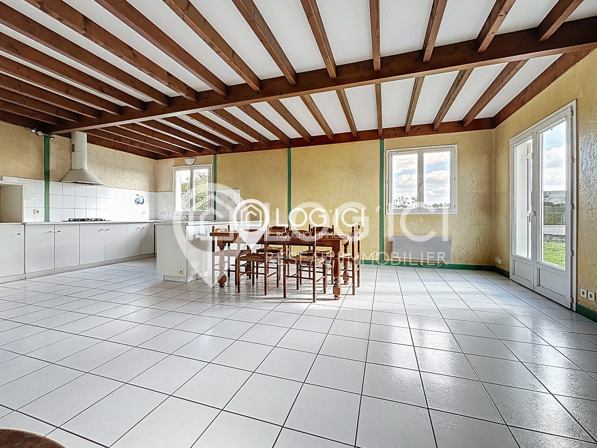 Maison 124 m2 avec grand séjour, 4 chambres, garage et beau terrain — photo 6