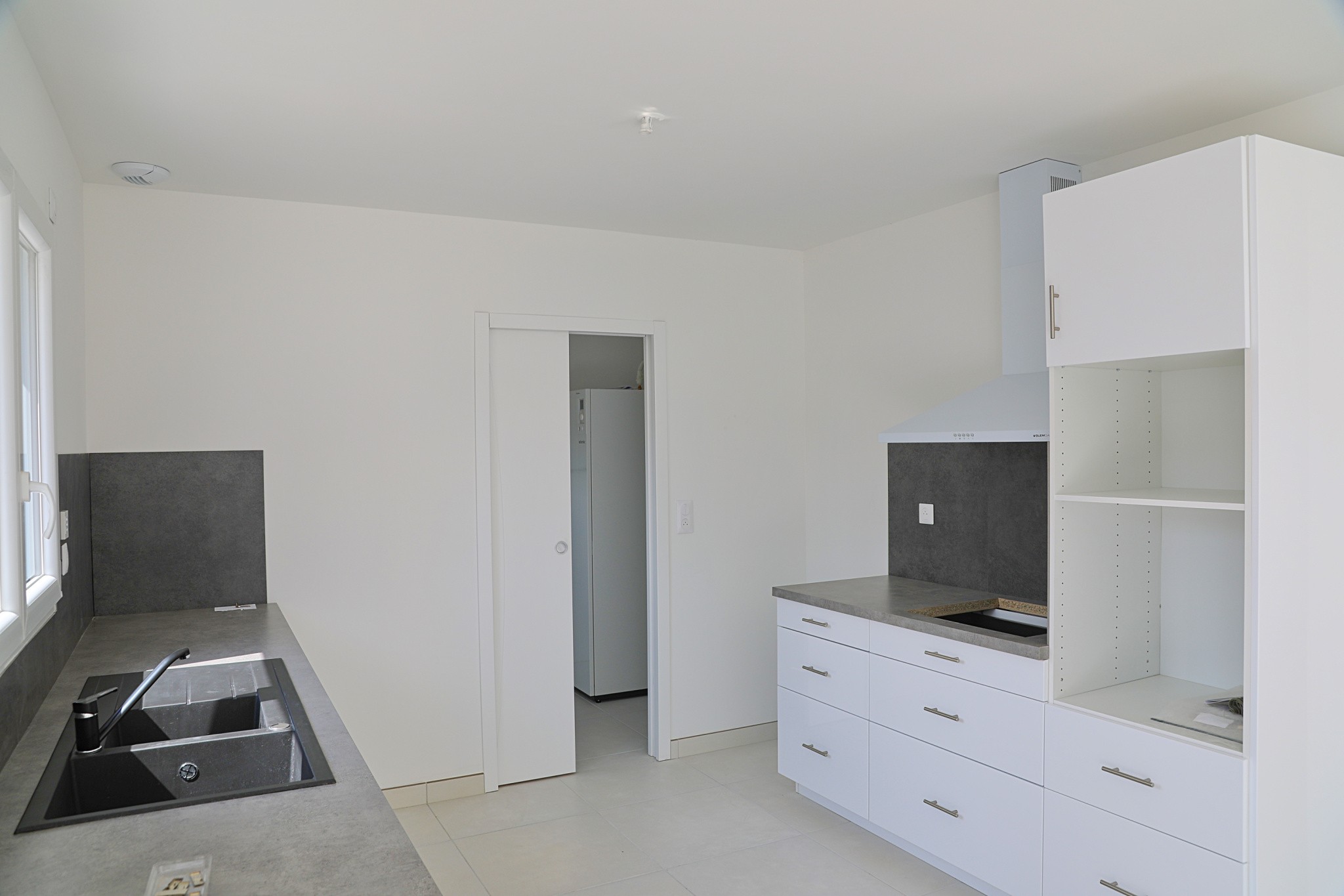A VENDRE, maison neuve type 4, 105m2, garage, terrasse et jardin clos. (17) Vaux sur mer. — photo 6