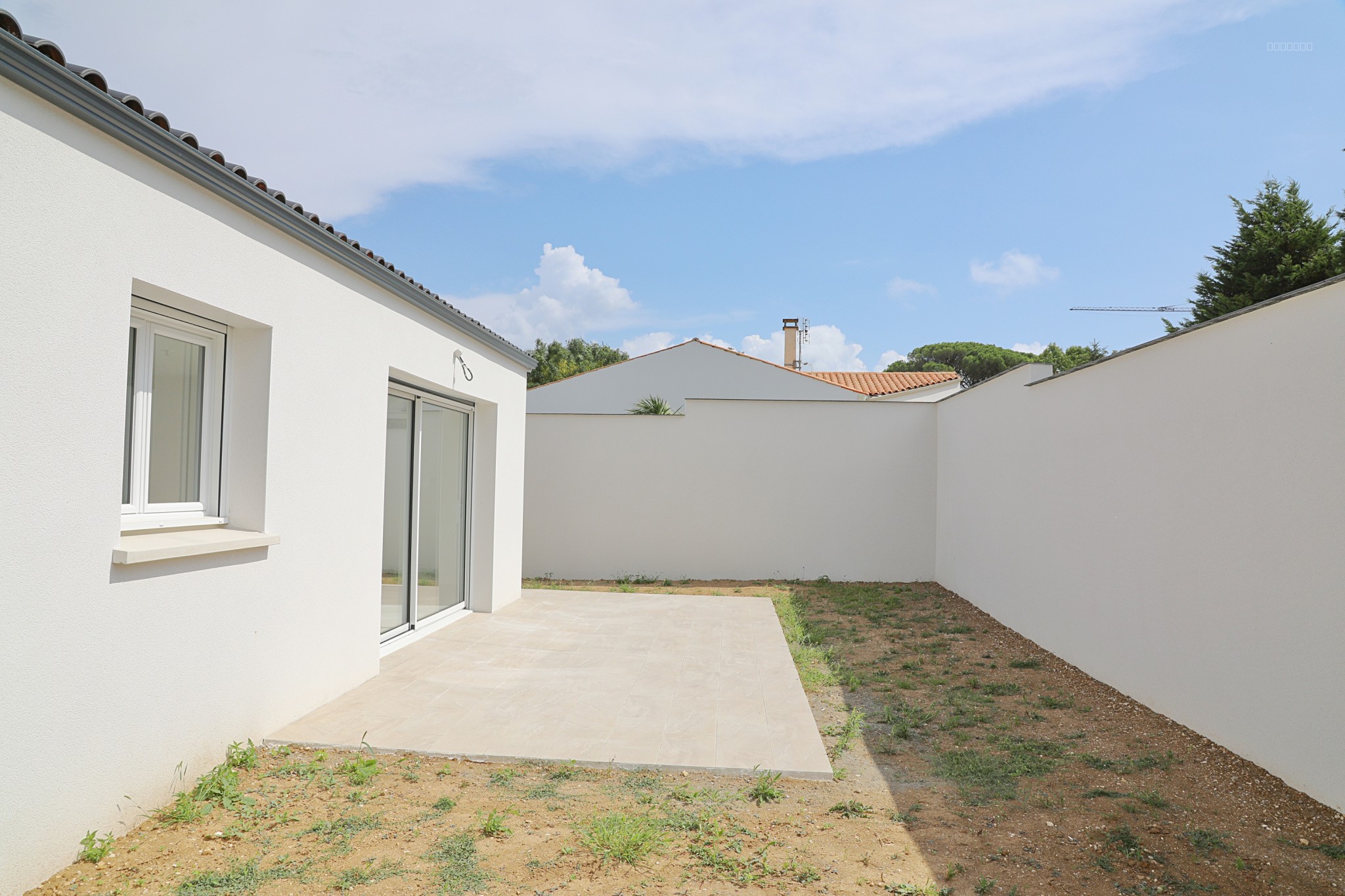 A VENDRE, maison neuve type 4 de 103m2 avec garage et jardin clos. (17) Vaux sur mer. — photo 15