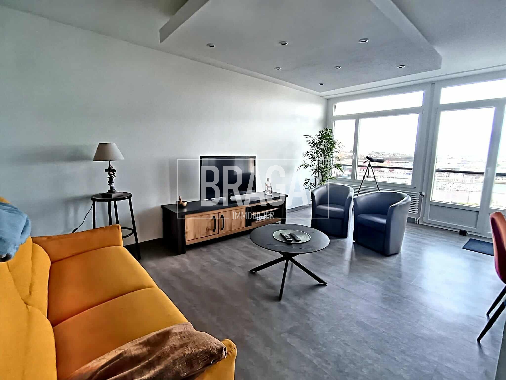 BOULOGNE SUR MER/PORT- APPARTEMENT D'EXCEPTION 90M2 RÉNOVÉ À NEUF AVEC VUES PANORAMIQUES MER/CATHEDRALE — photo 4
