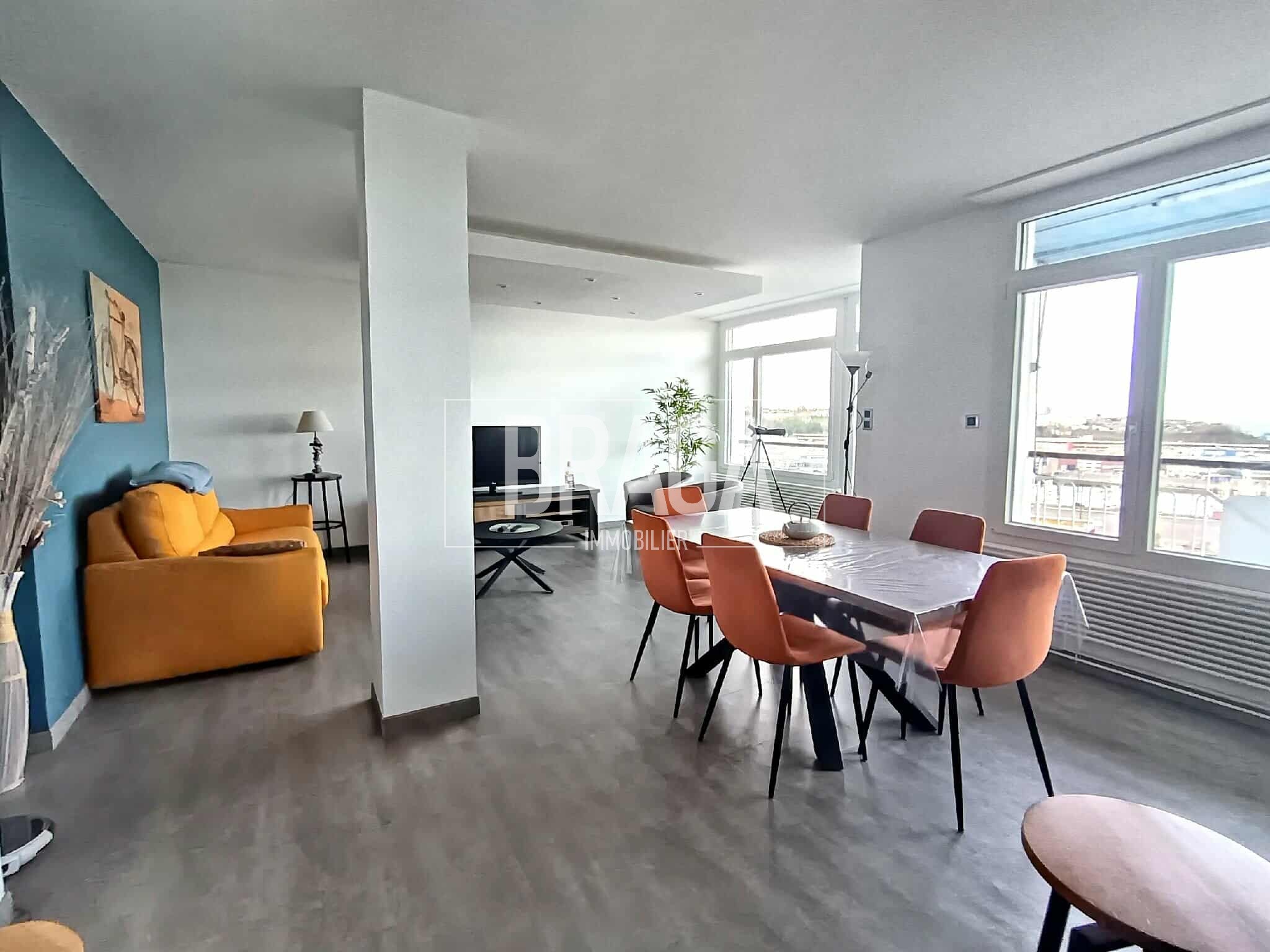 BOULOGNE SUR MER/PORT- APPARTEMENT D'EXCEPTION 90M2 RÉNOVÉ À NEUF AVEC VUES PANORAMIQUES MER/CATHEDRALE — photo 3