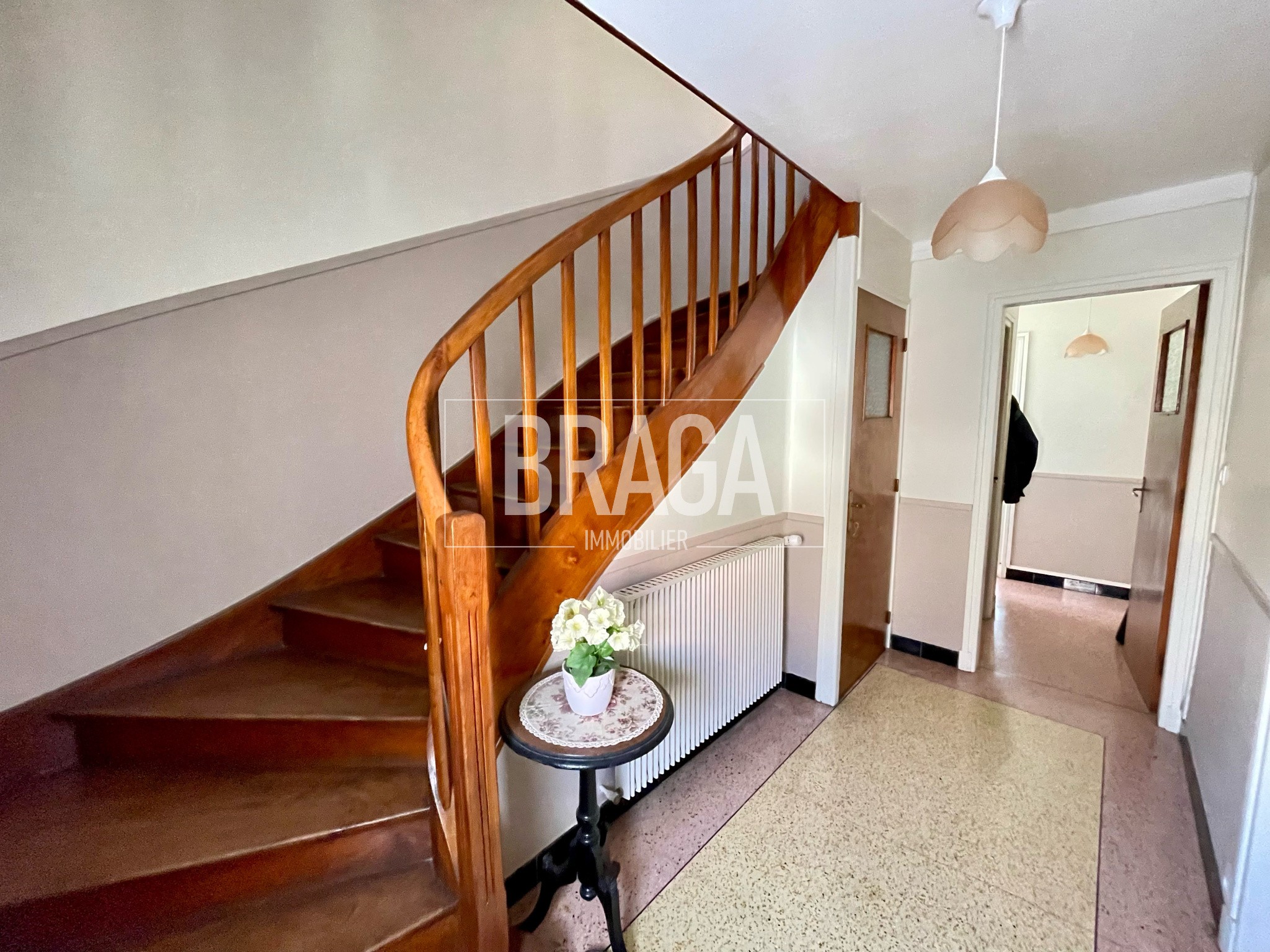 LE PORTEL CENTRE MAISON FAMILIALE A VENDRE 150M2 4 CHAMBRES JARDIN 5 GARAGES — photo 6