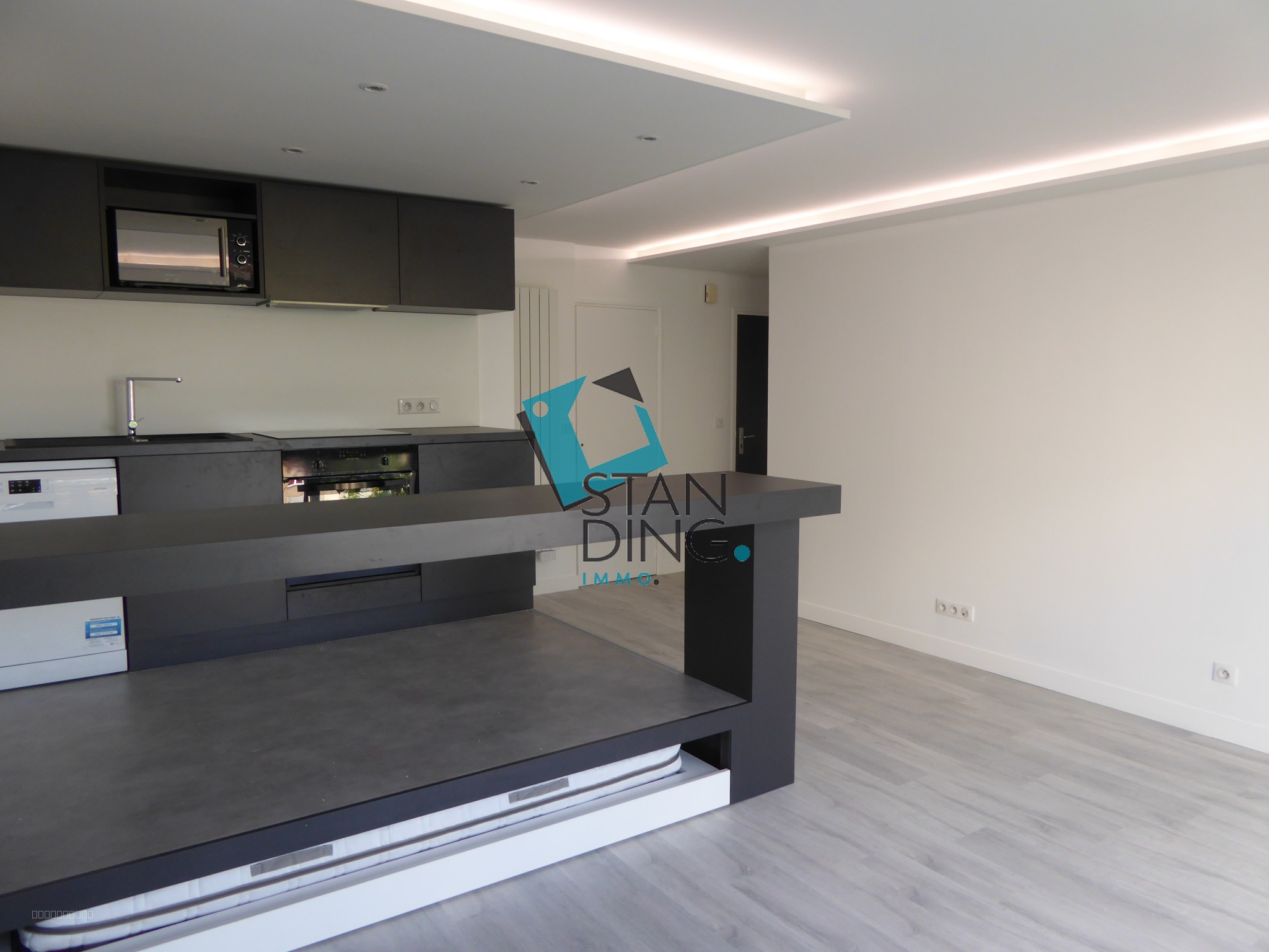 À VENDRE   Lille, rue Mourmant   Appartement d’architecte avec parking et cave — photo 2