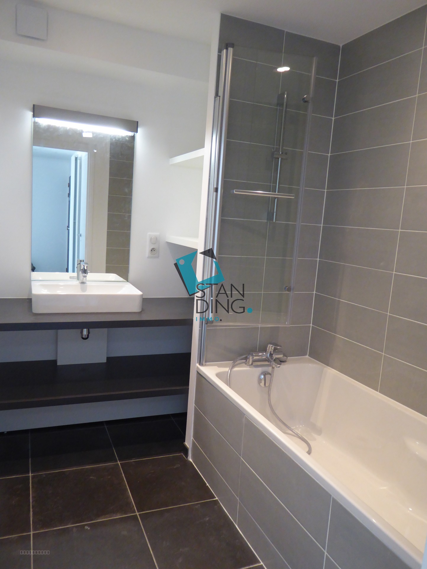 À VENDRE   Lille, rue Mourmant   Appartement d’architecte avec parking et cave — photo 8