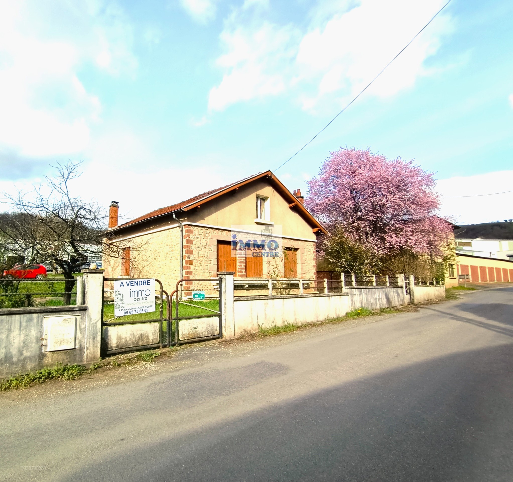 Maison 5 pièces sur un terrain attenant de 505m2 avec 2 dépendances aménageables — photo 2