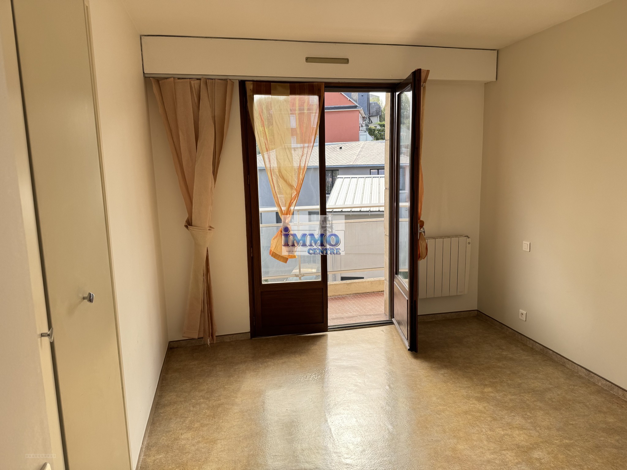 Appartement type 3 avec balcons cave parking intérieur — photo 8