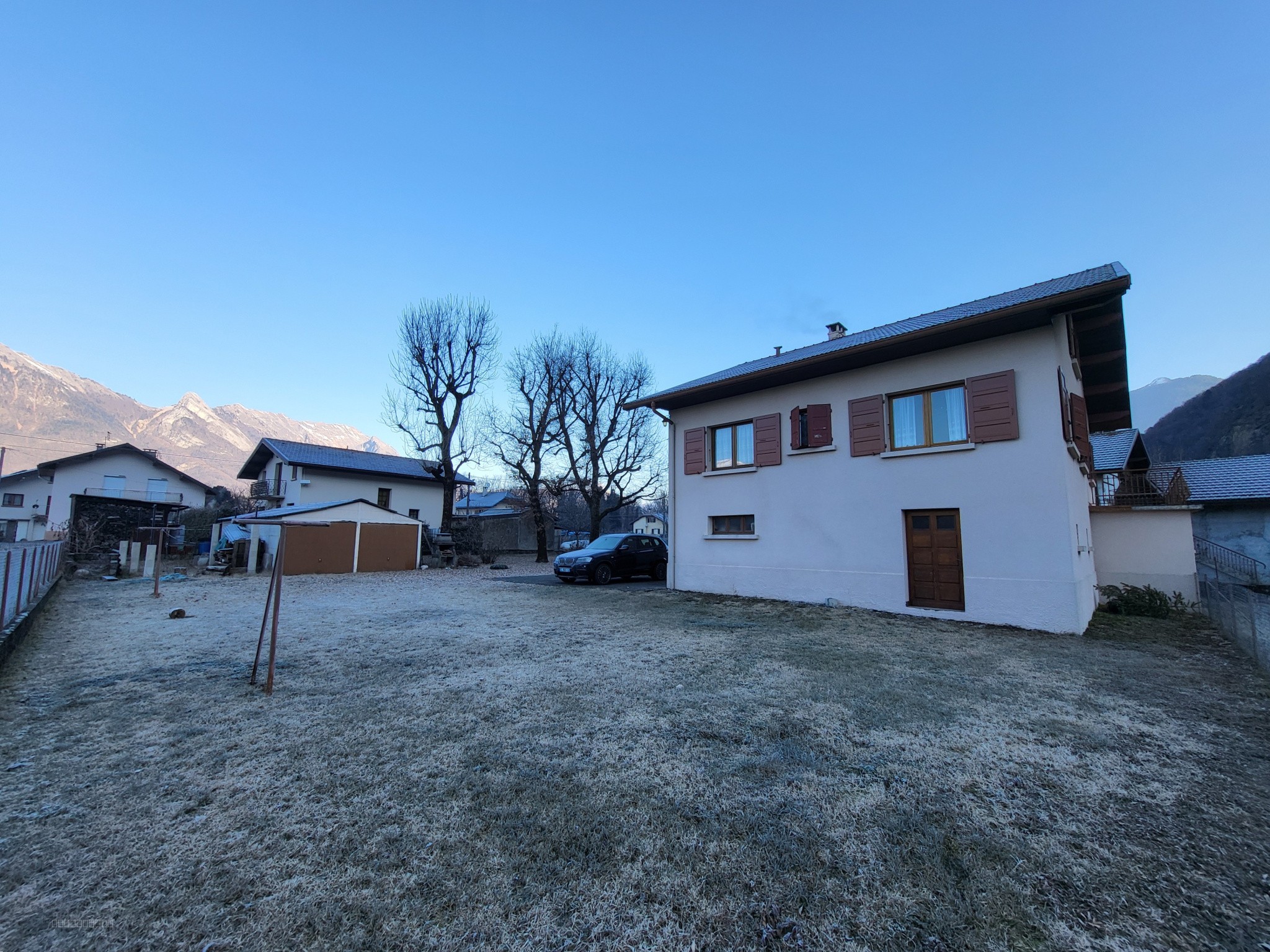 Grignon   Maison au calme, beaux volumes et terrain généreux — photo 2