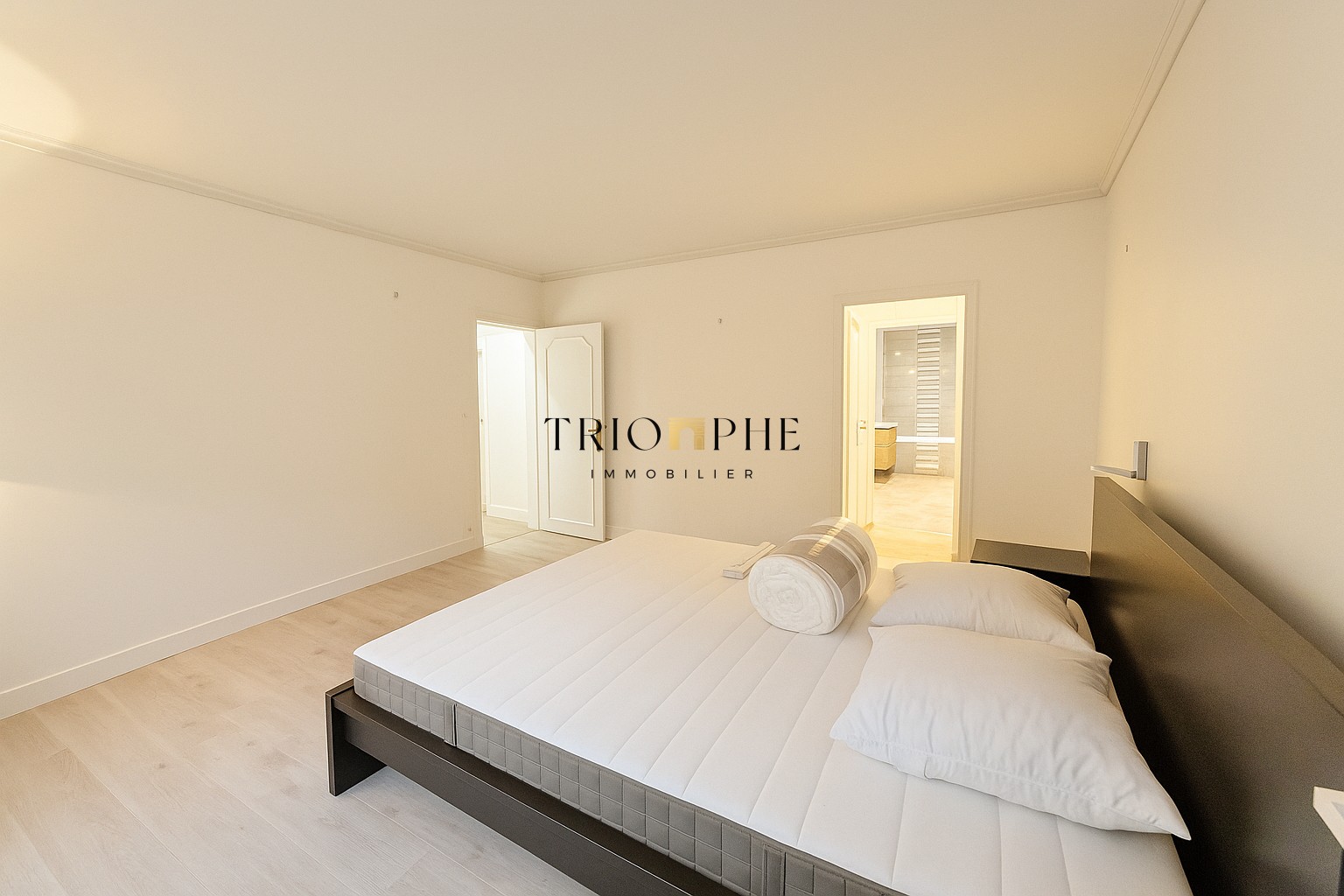 Appartement - 75016 — photo 6