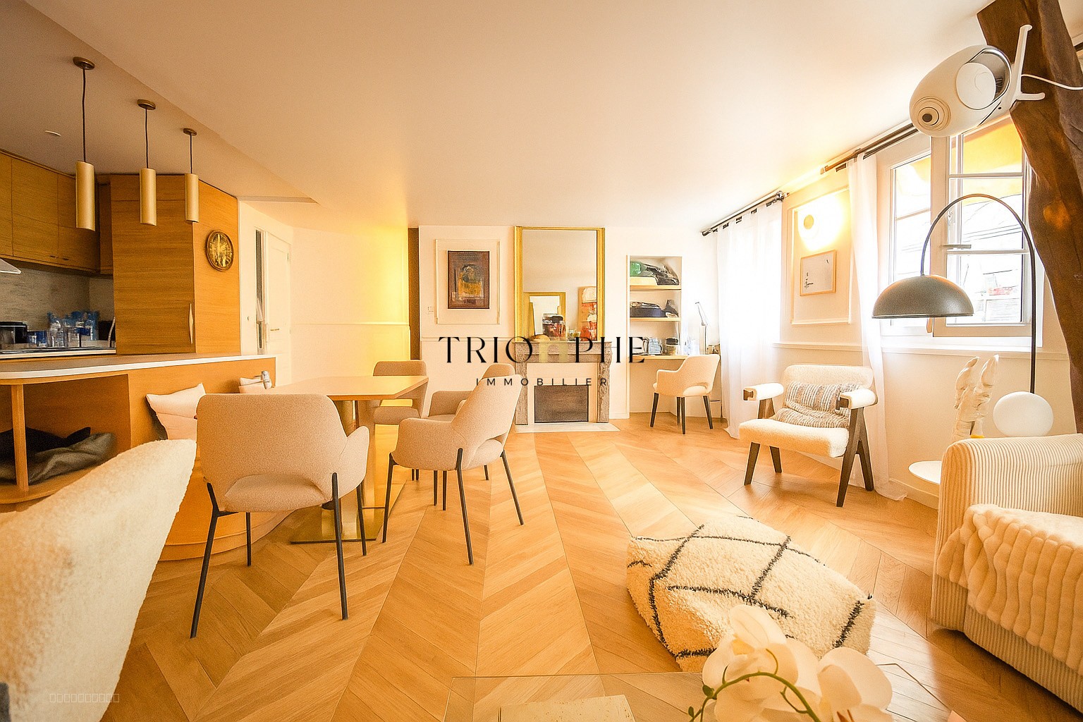 2 PIÈCES DE CHARME   PARIS 8ème — photo 2