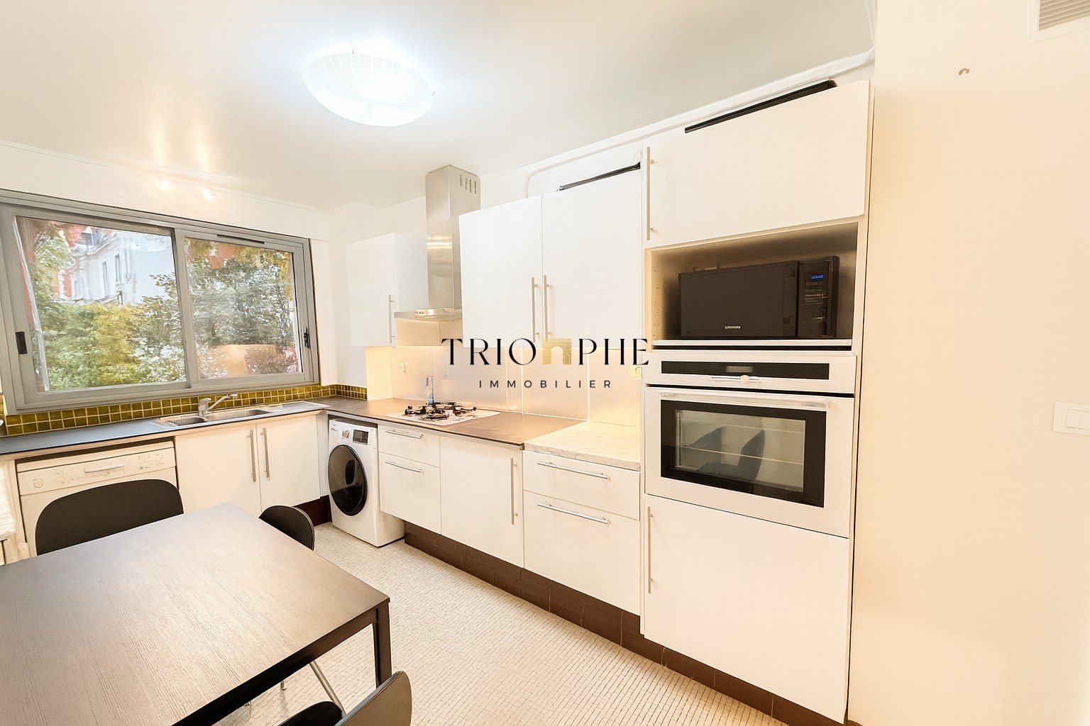 Appartement - 75016 — photo 3