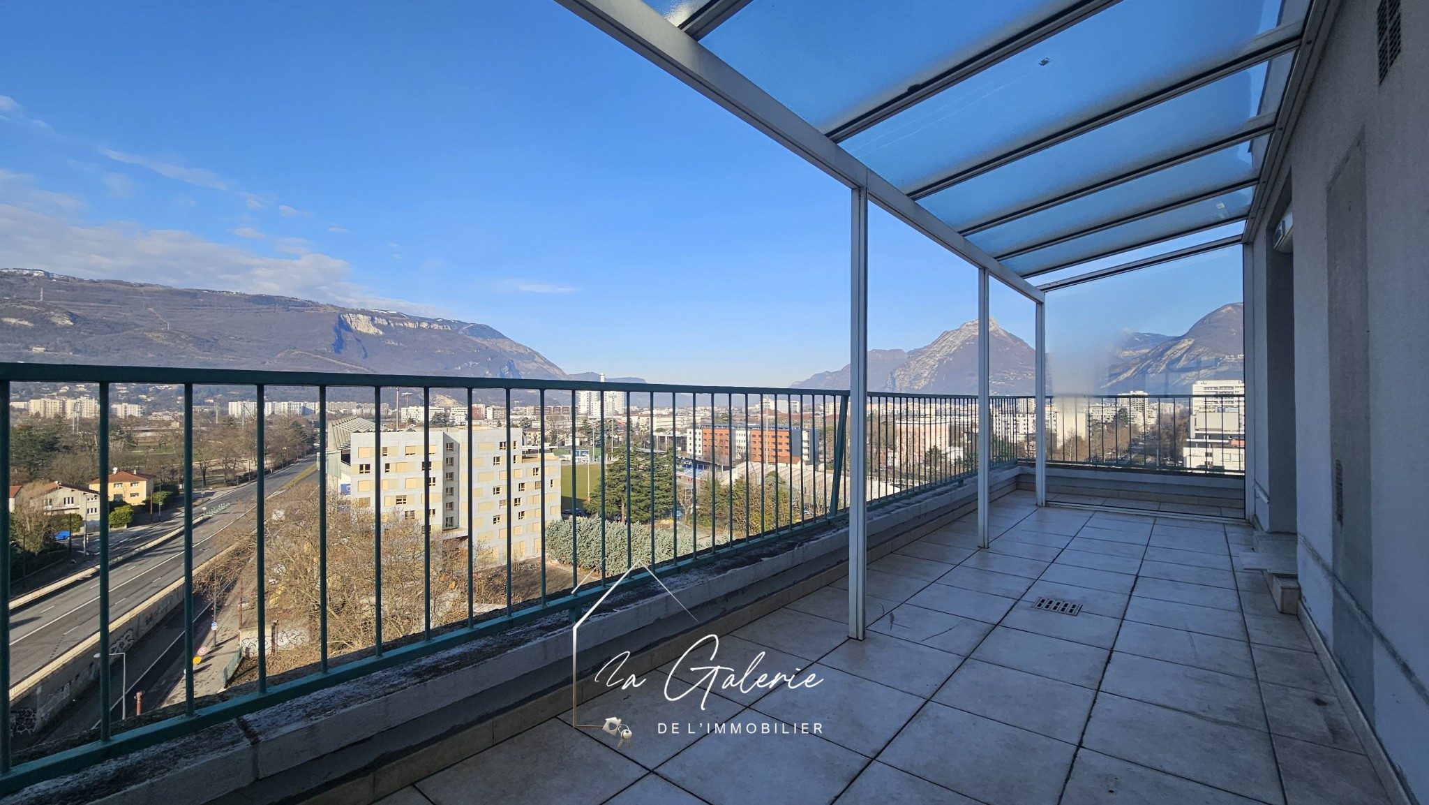 T4 DERNIER ETAGE VUE IMPRENABLE GRENOBLE — photo 15