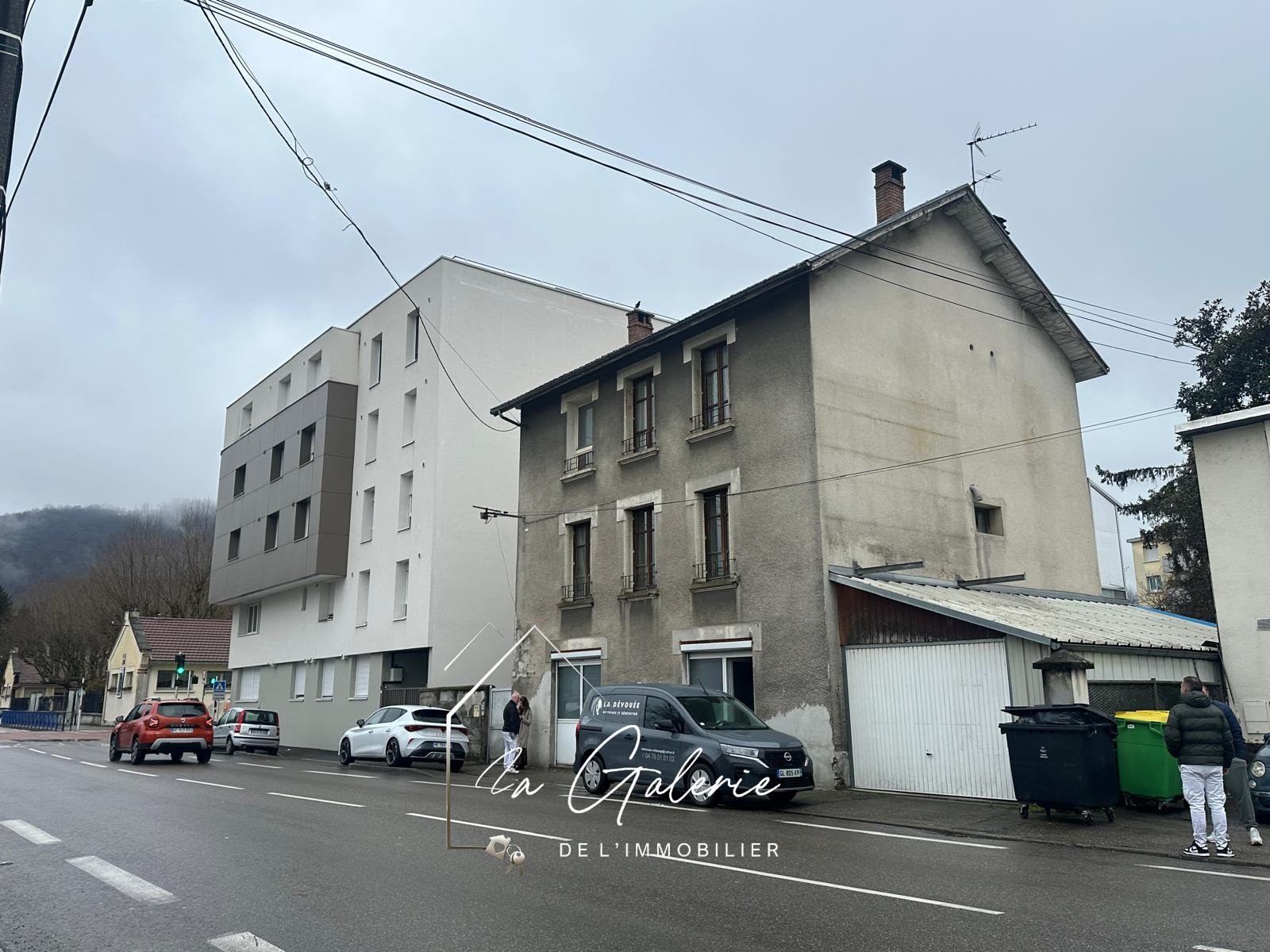 MAGNIFIQUE DEMEURE FORT POTENTIEL ECHIROLLES — photo 4
