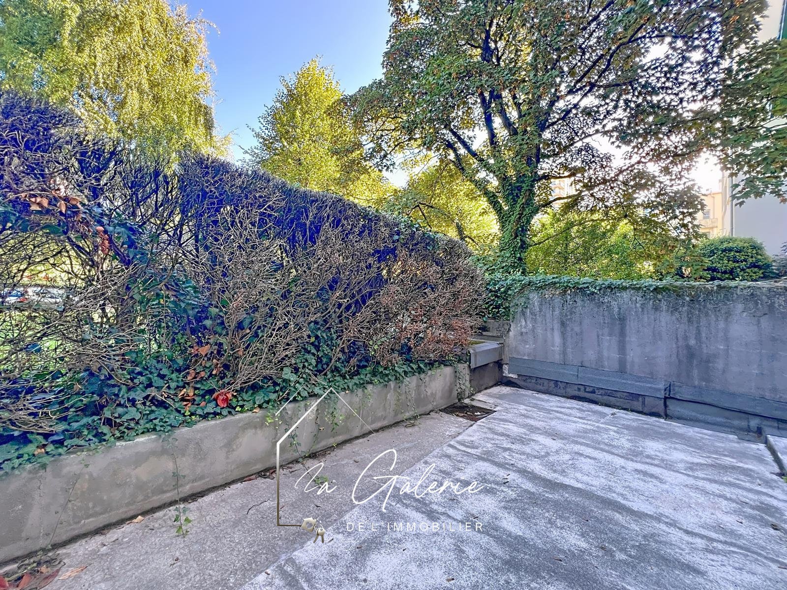 STUDIO AVEC TERRASSE DE 33M2 GRENOBLE — photo 6