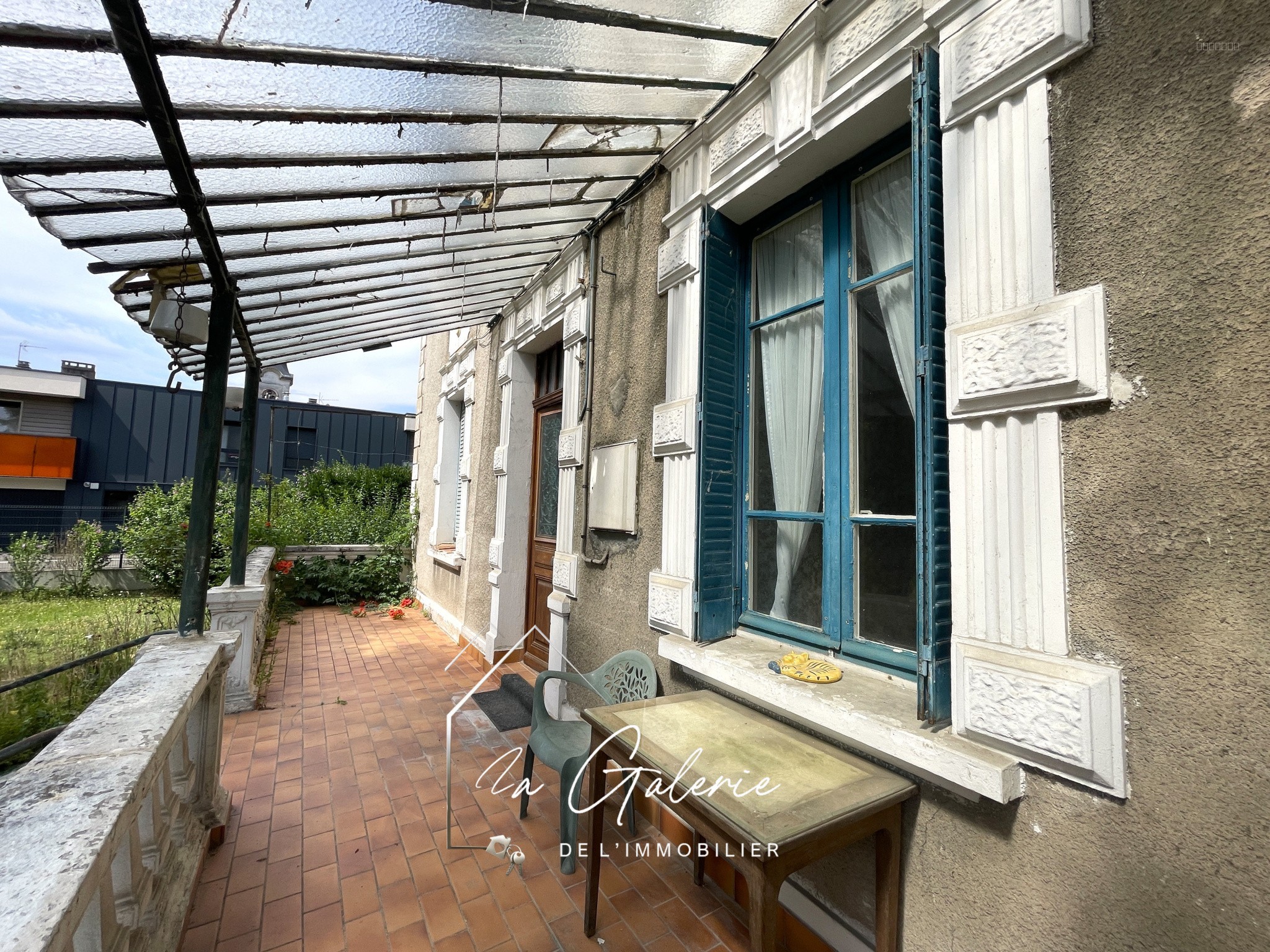 MAGNIFIQUE DEMEURE FORT POTENTIEL ECHIROLLES — photo 9