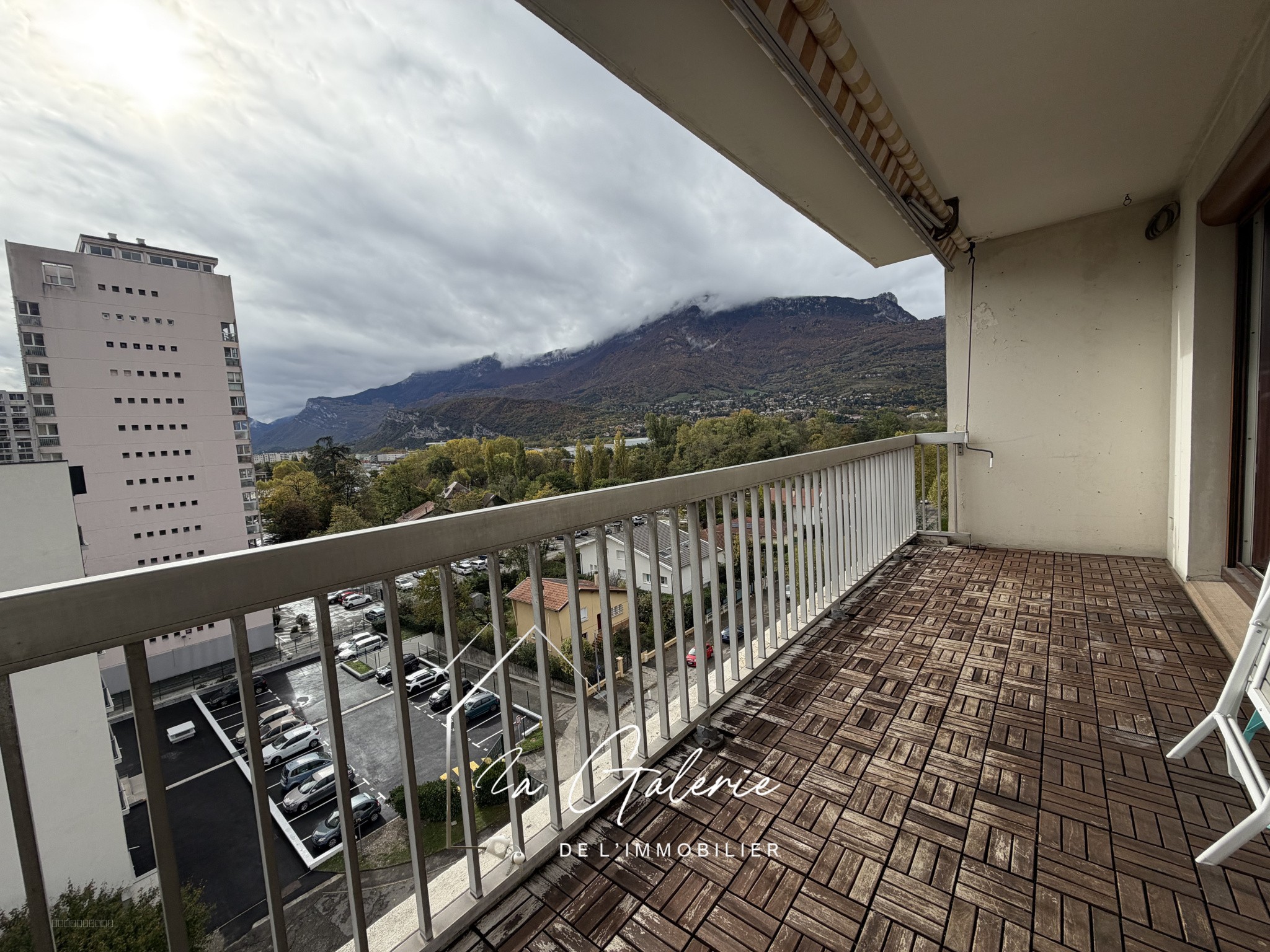 T5 AVEC TERRASSE DERNIER ETAGE — photo 2