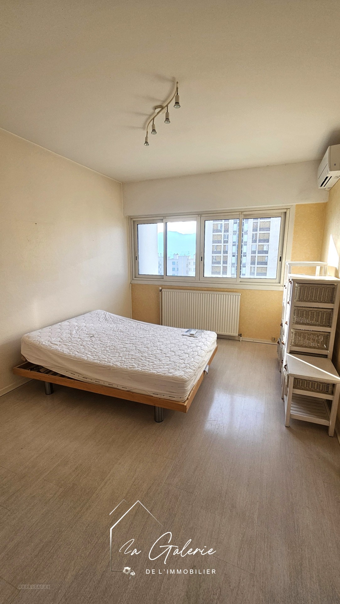 T4 DERNIER ETAGE VUE IMPRENABLE GRENOBLE — photo 6