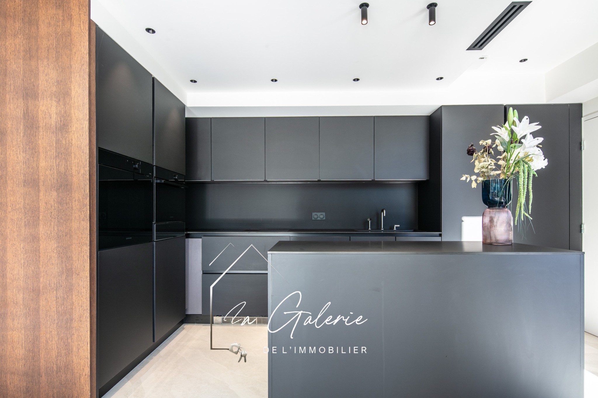 Maison d'architecte de 157 m2 avec piscine et garage — photo 5