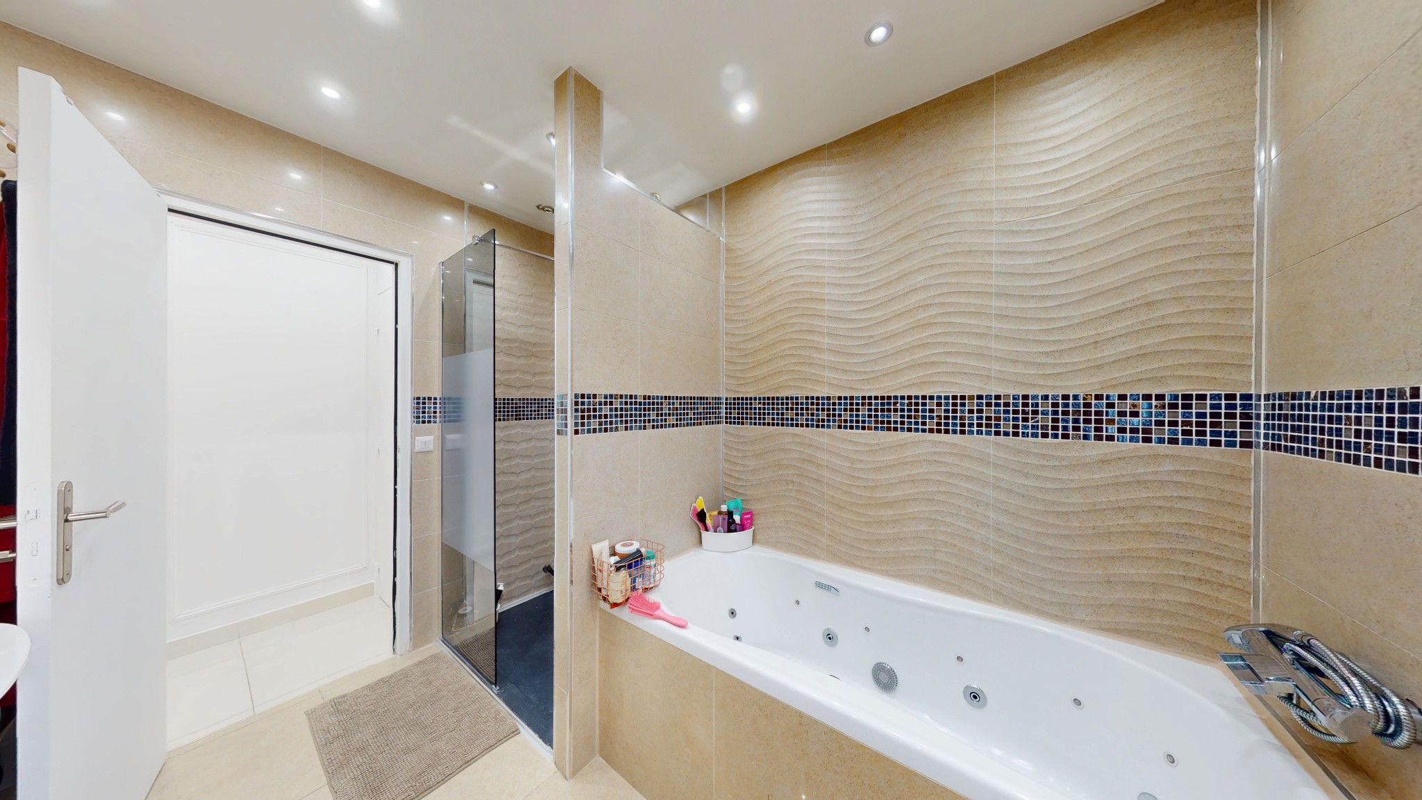 MAGNIFIQUE APPARTEMENT T3 CHAMPIONNET — photo 6