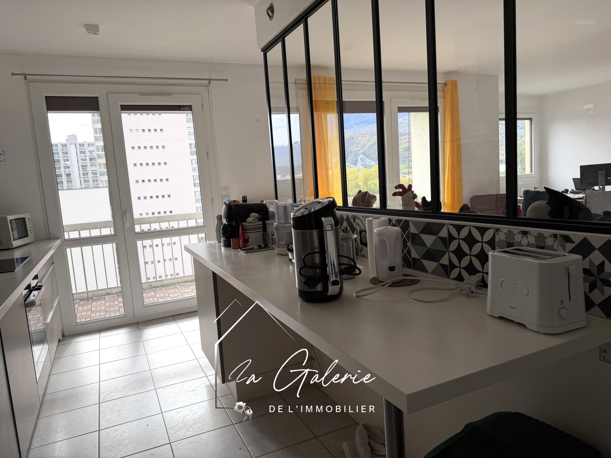 T5 AVEC TERRASSE DERNIER ETAGE — photo 5