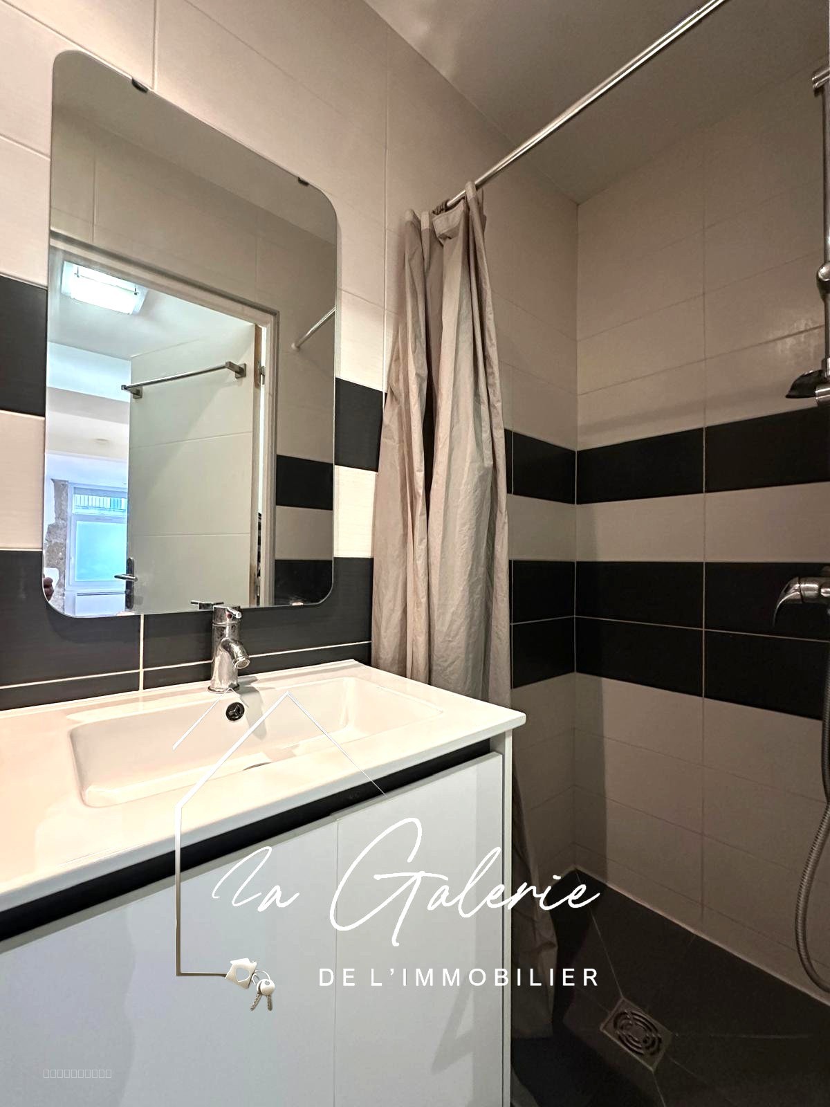 APPARTEMENT HYPER CENTRE — photo 4