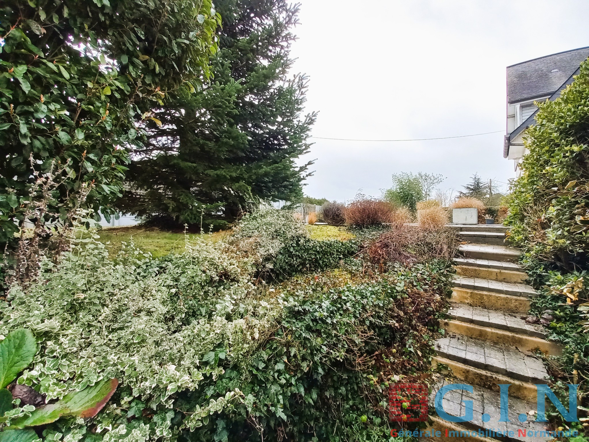 MAISON AU CALME AVEC PISCINE LA LONDE — photo 17