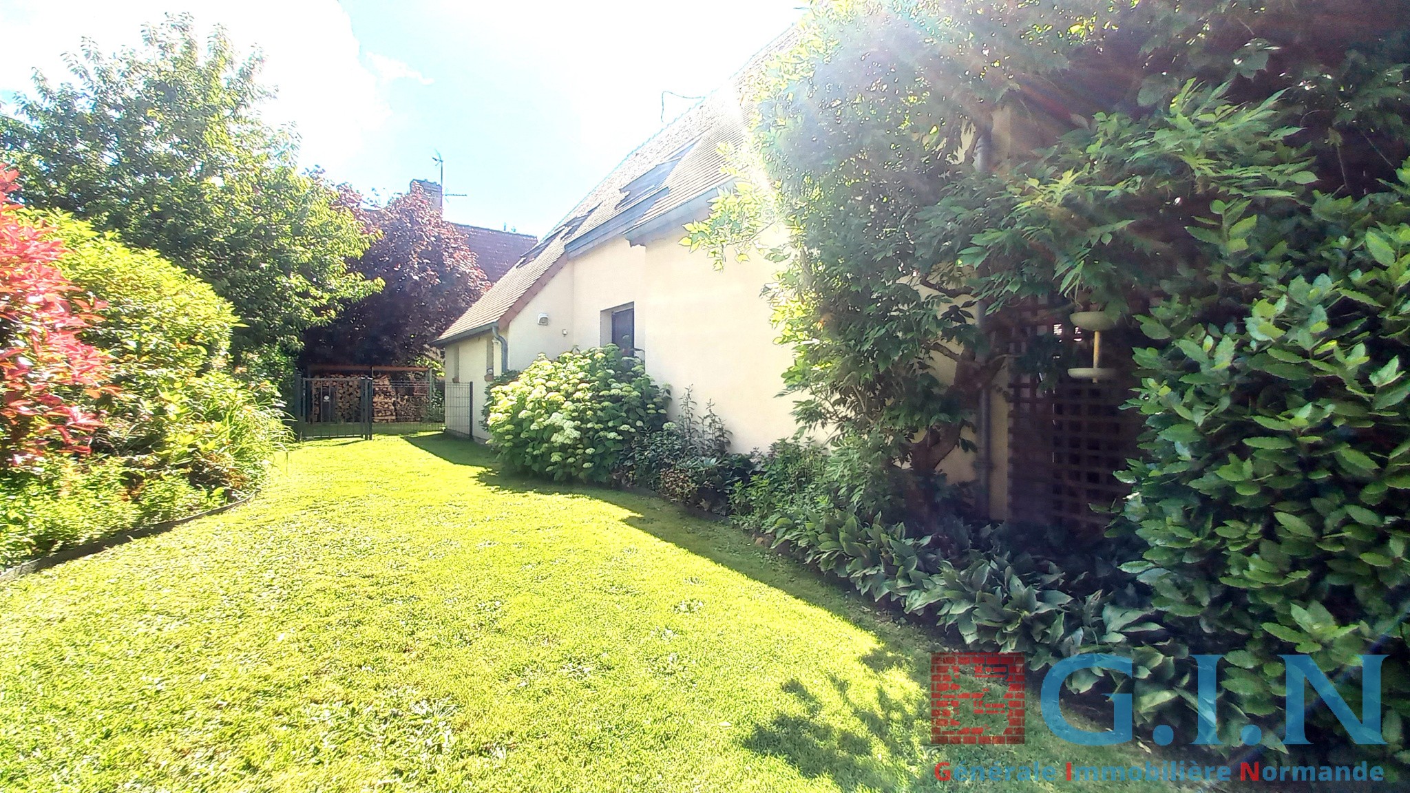 MAISON à NOTRE-DAME-DE-BONDEVILLE — photo 6