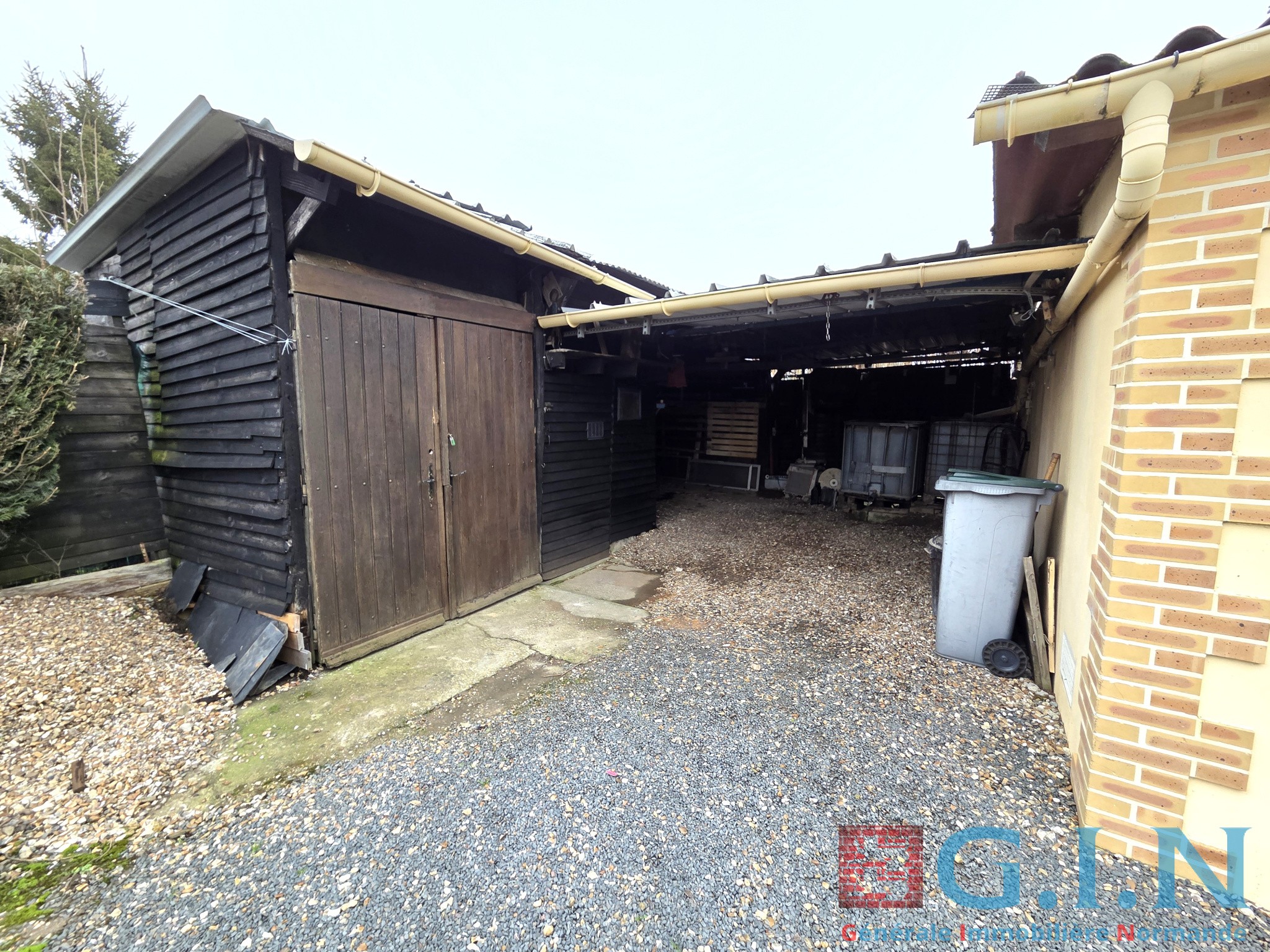 Maison plain-pied 5 pièces 94m2 avec garage et dépendance — photo 17