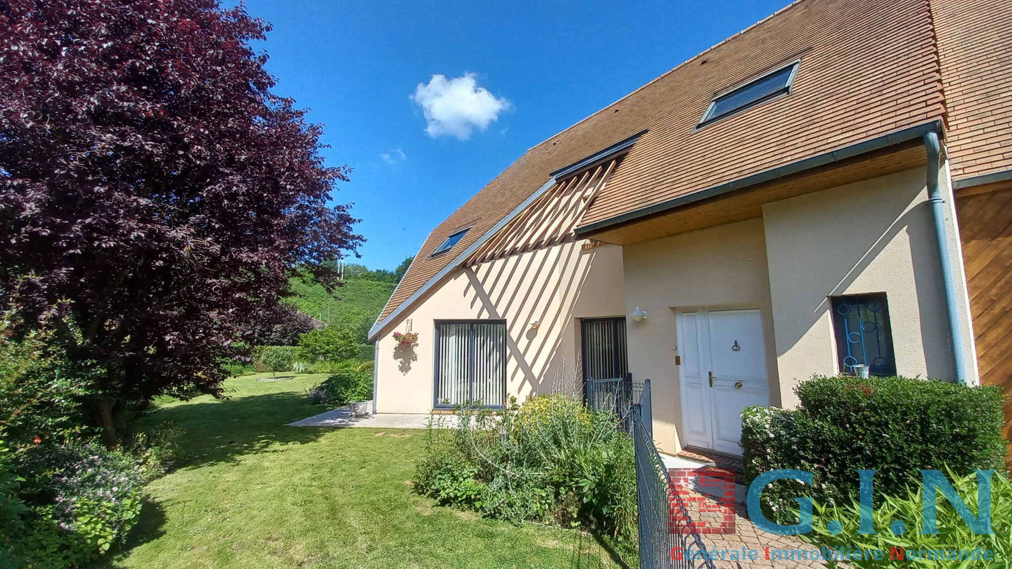 MAISON à NOTRE-DAME-DE-BONDEVILLE — photo 3