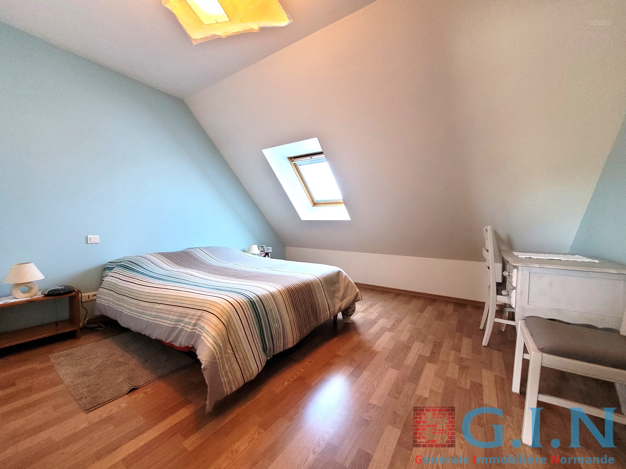 2 MAISONS 215M2 AVEC 2236M2 DE TERRAIN. — photo 7
