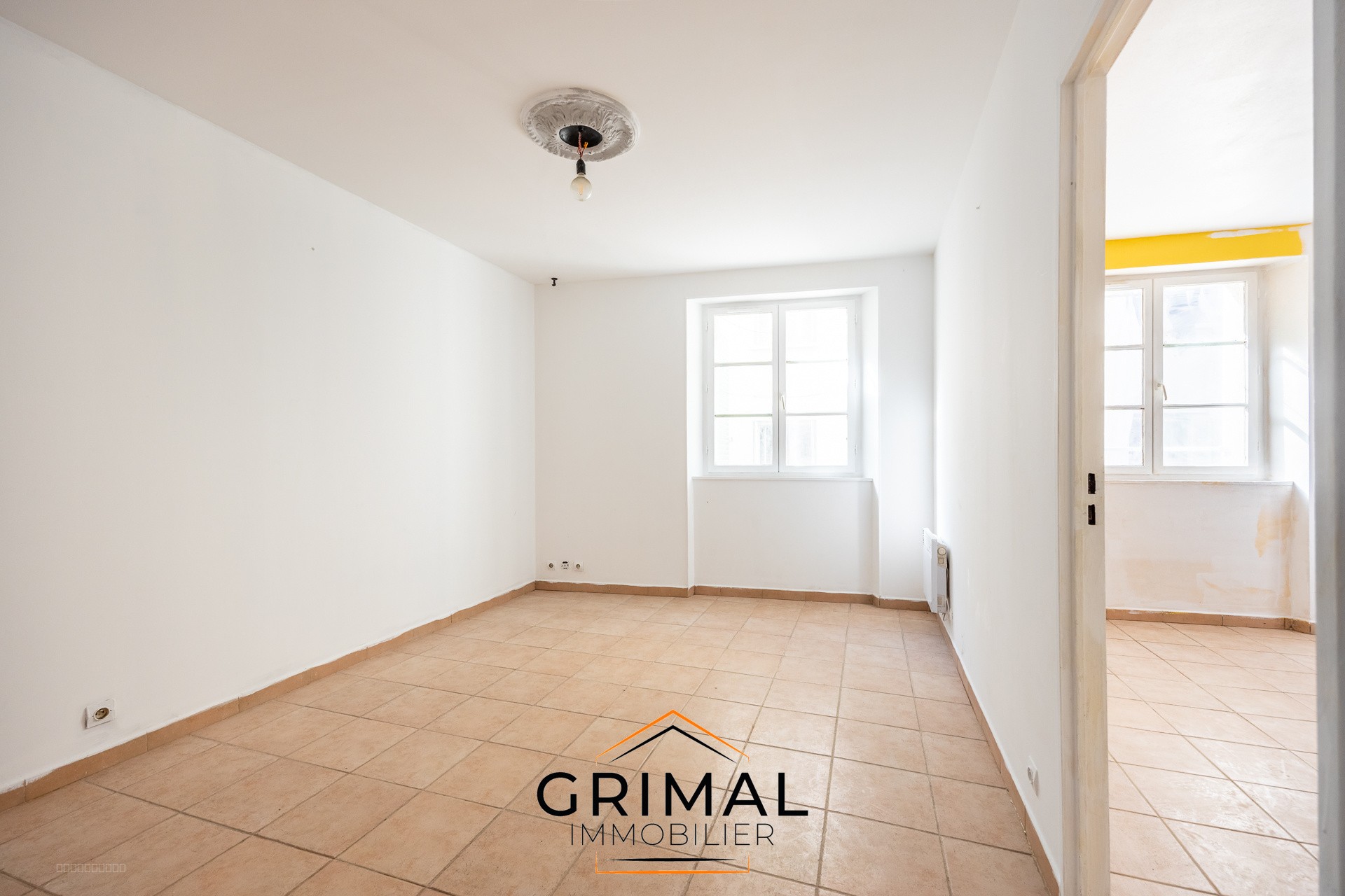Appartement T2   38,77 m2  3ème étage   Proche Vieux-Port & Gare Saint-Charles — photo 2