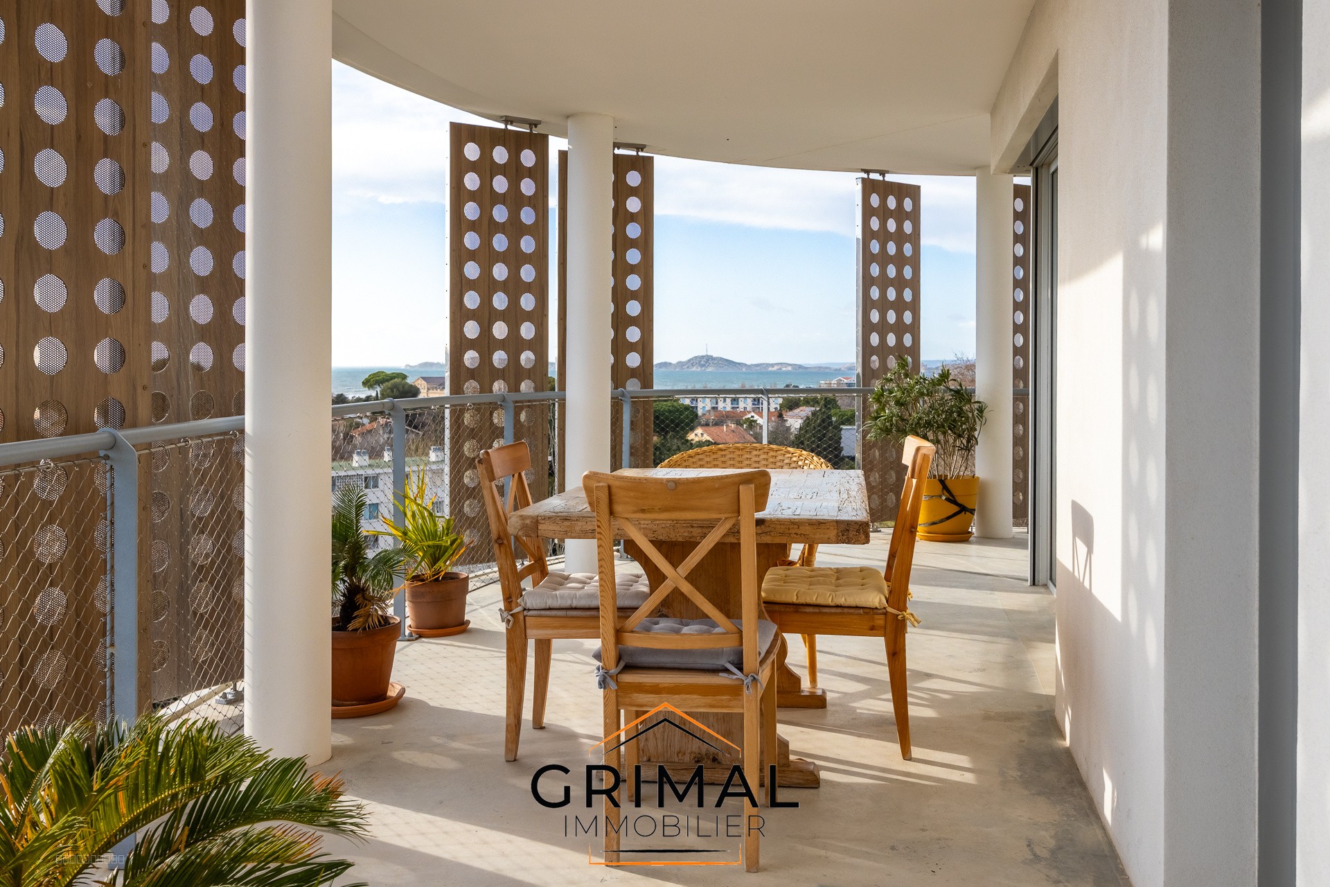 Appartement d’exception   Dernier étage   Terrasse 41 m2   Vue mer   13008 Marseille — photo 16