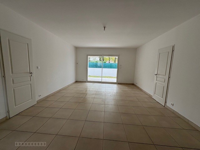 AGRÉABLE LOTISSEMENT AU COEUR D'UN ESPACE BOISÉ — photo 2