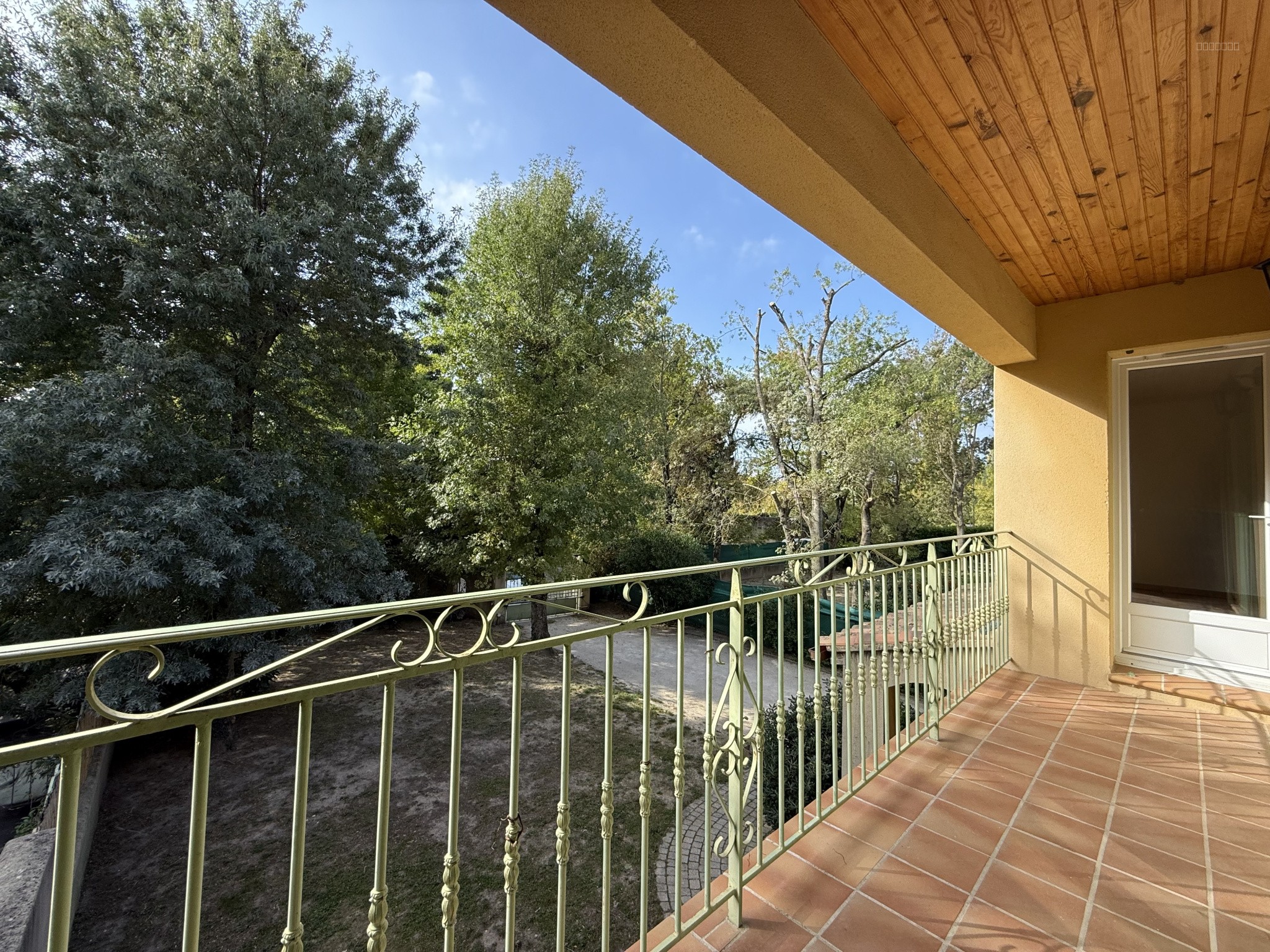 MAISON T5 EN R+1 AVEC GARAGE BALCONS ET JARDIN — photo 11