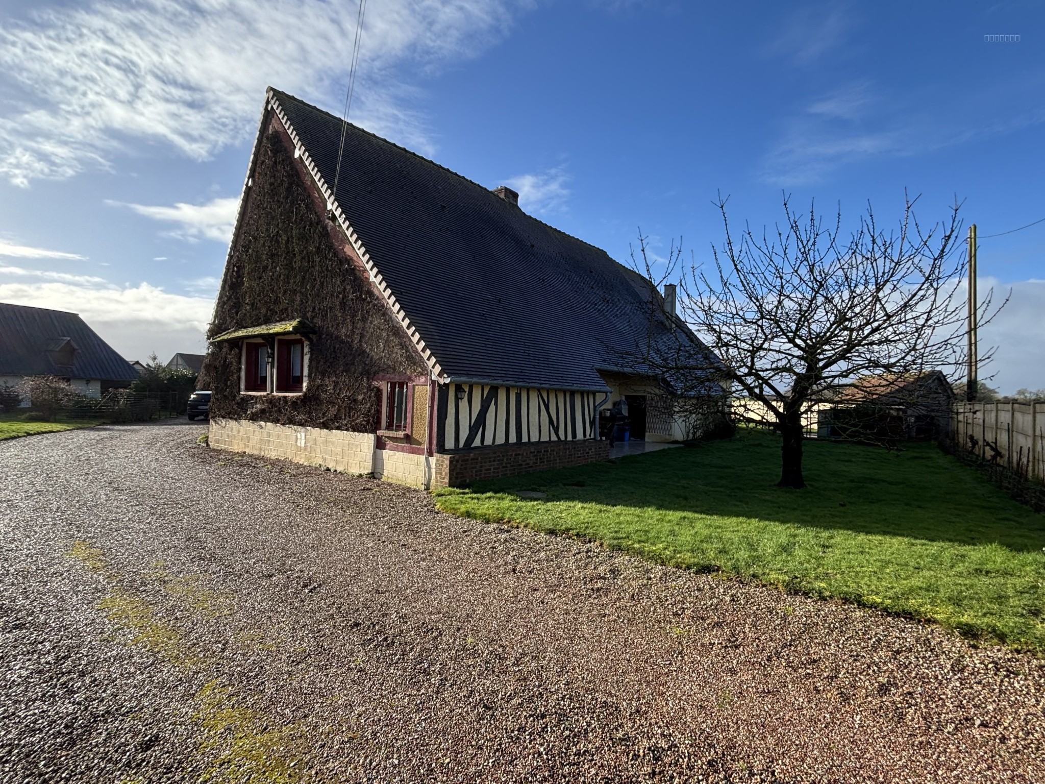 LONGERE — photo 17