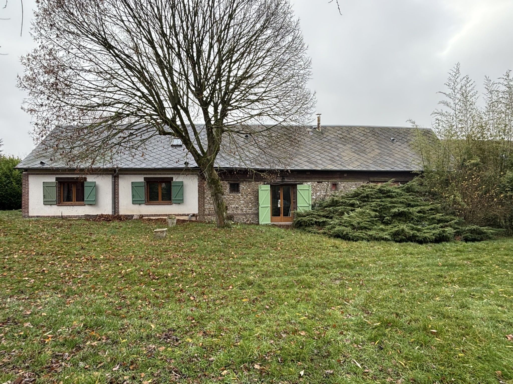 PROPRIETE FAMILIALE, ENSEMBLE DE 2 MAISONS ET DEPENDANCES — photo 14