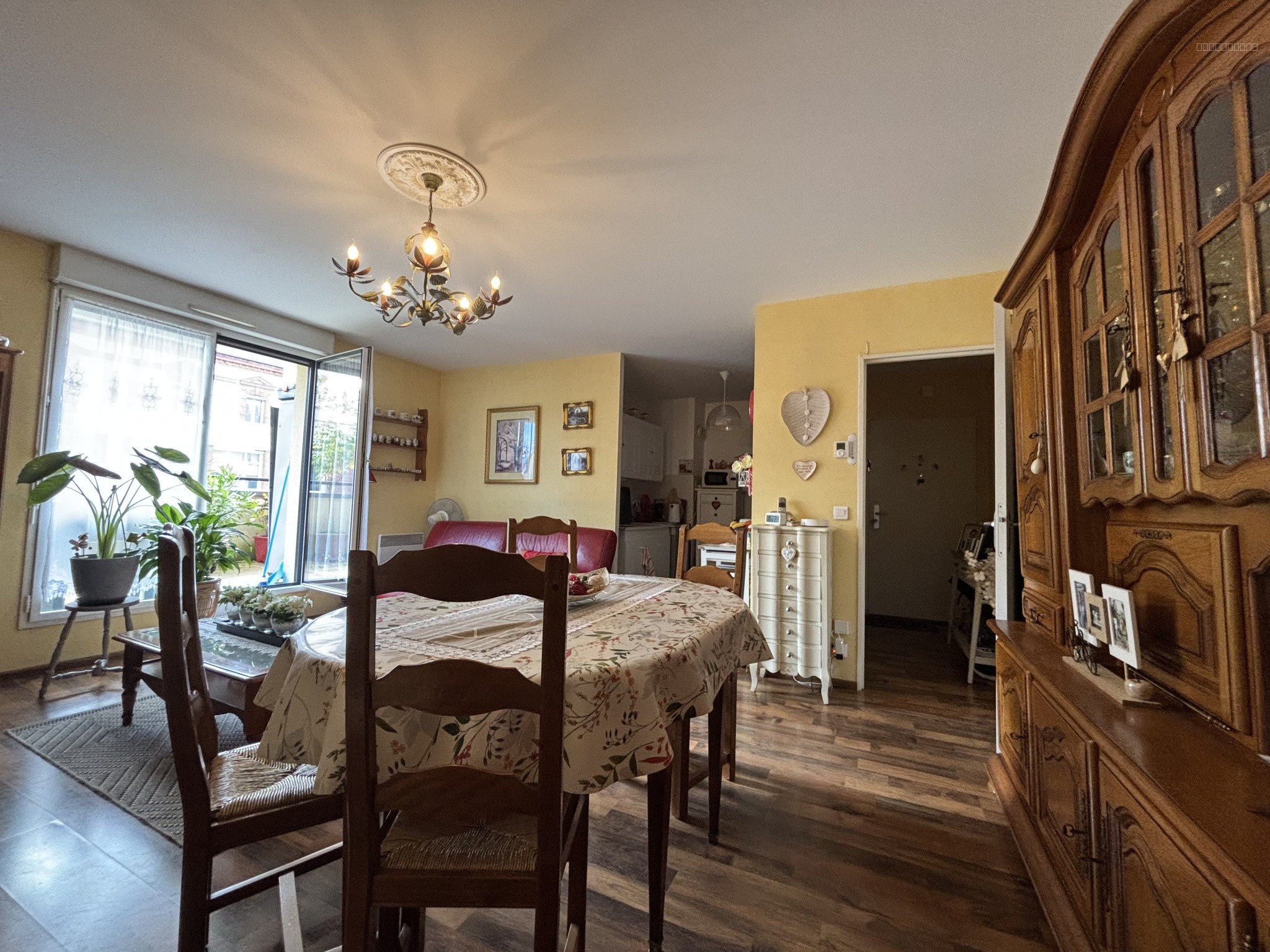APPARTEMENT T3 AVEC LOCATAIRE EN PLACE — photo 3