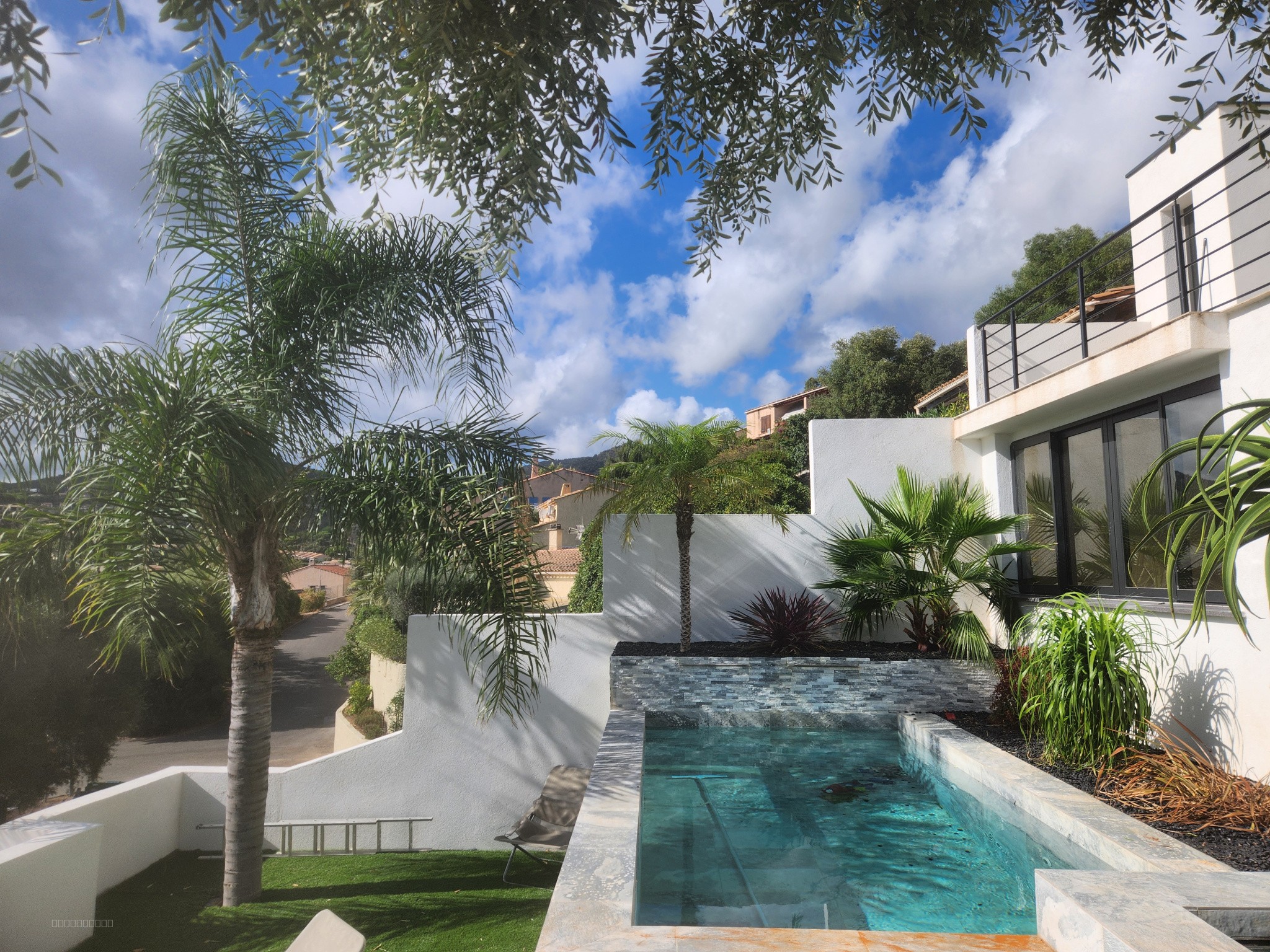 Villa rénovée - Lavandou -Vue panoramique - garage — photo 4