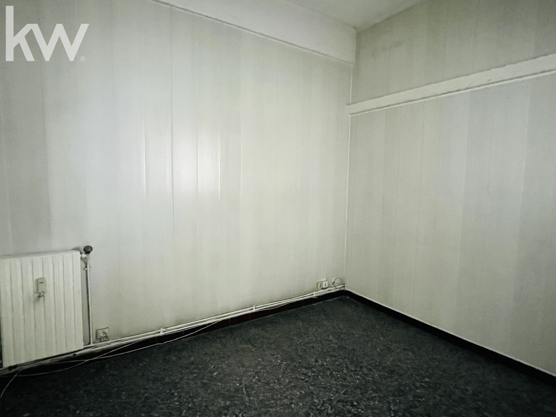 TOULON - EXCLUSIVITE - Local commercial 84m2- Belle Visibilité — photo 12