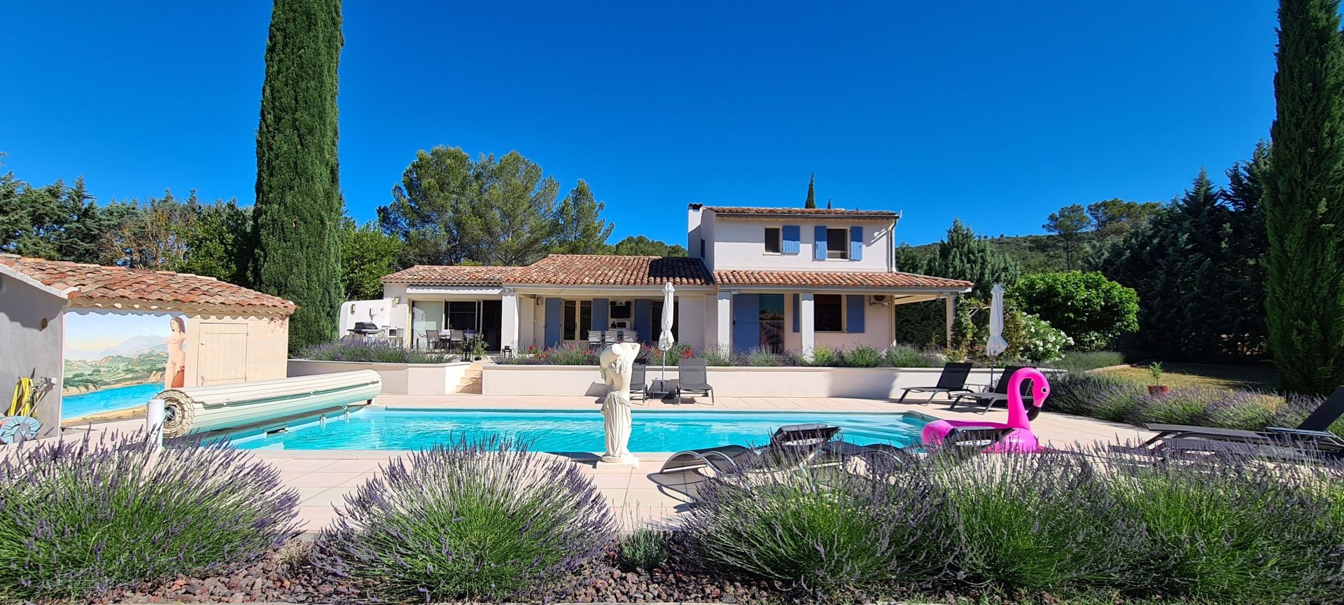 Villa haut de gamme de 180m2 à Brignoles - 8P - 6 Ch — photo 2