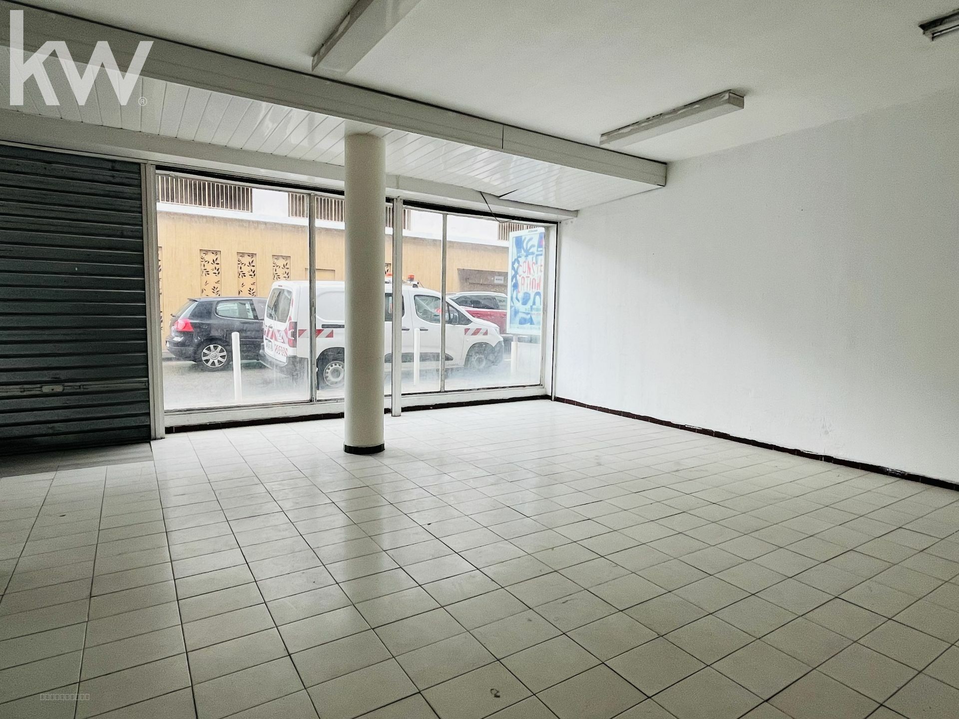 TOULON - EXCLUSIVITE - Local commercial 84m2- Belle Visibilité — photo 4